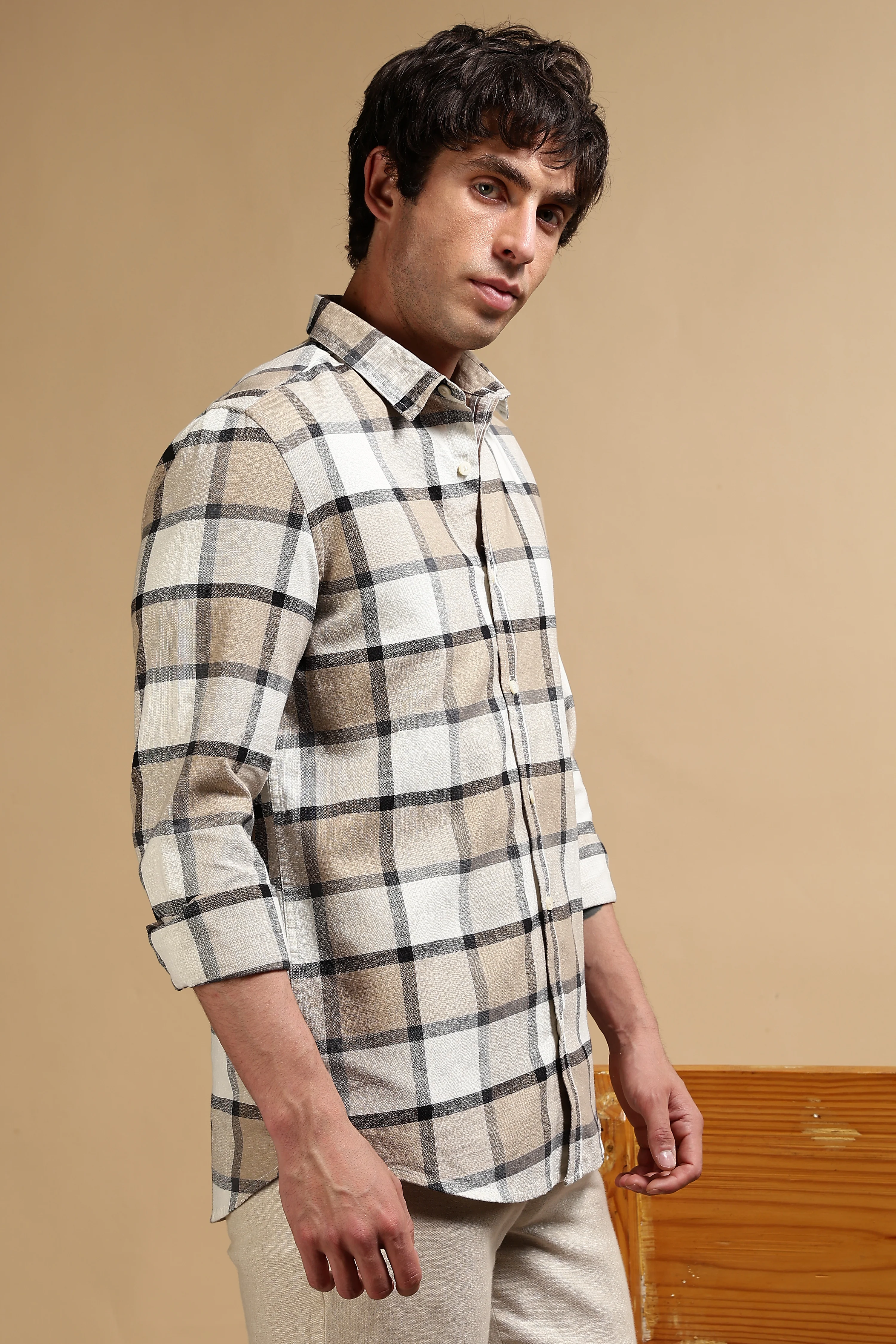 Men Cream Slim Fit Cotton Check Shirt - Image 3