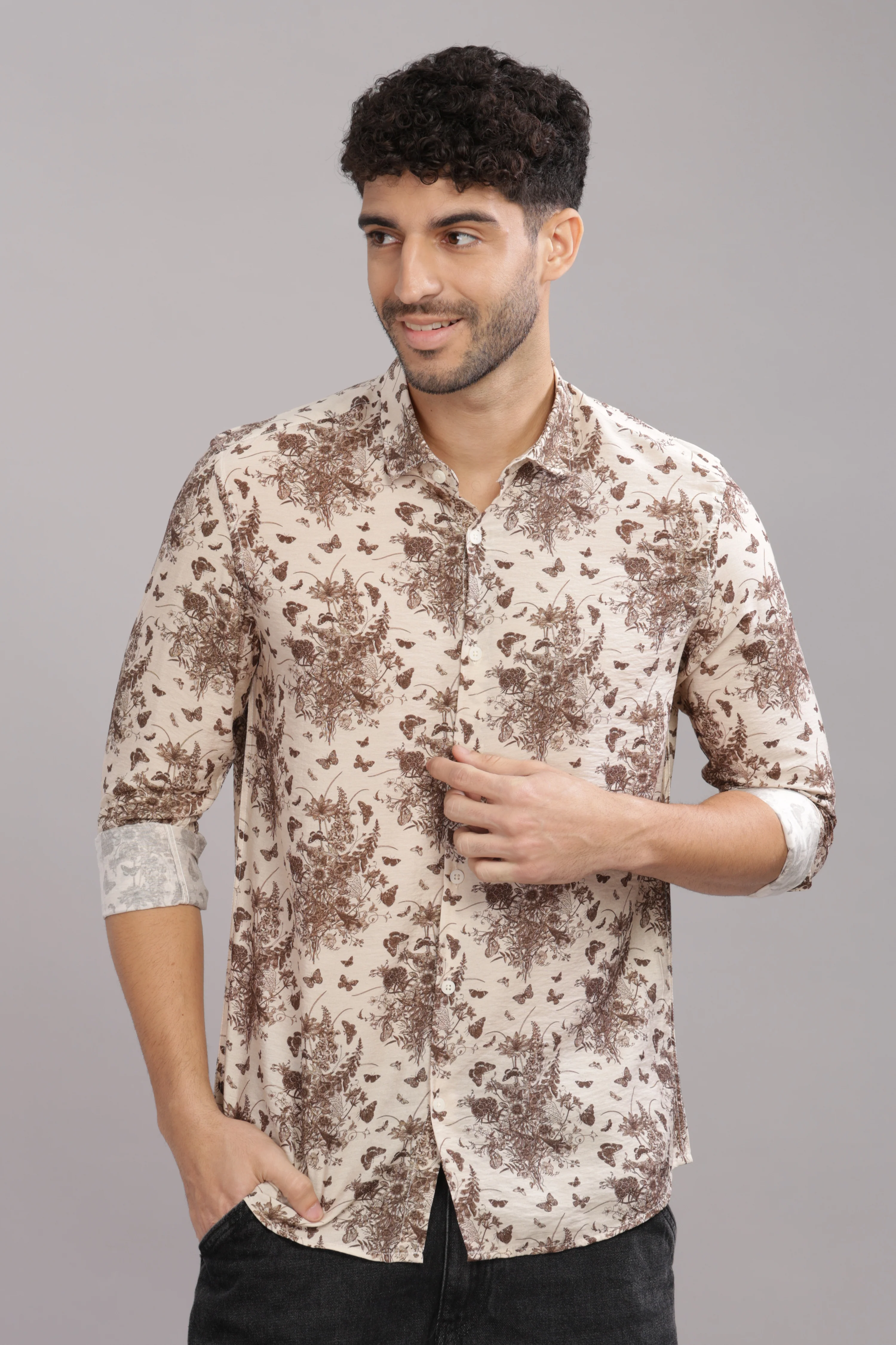 Men Cream Slim Fit Shirt - Image 2