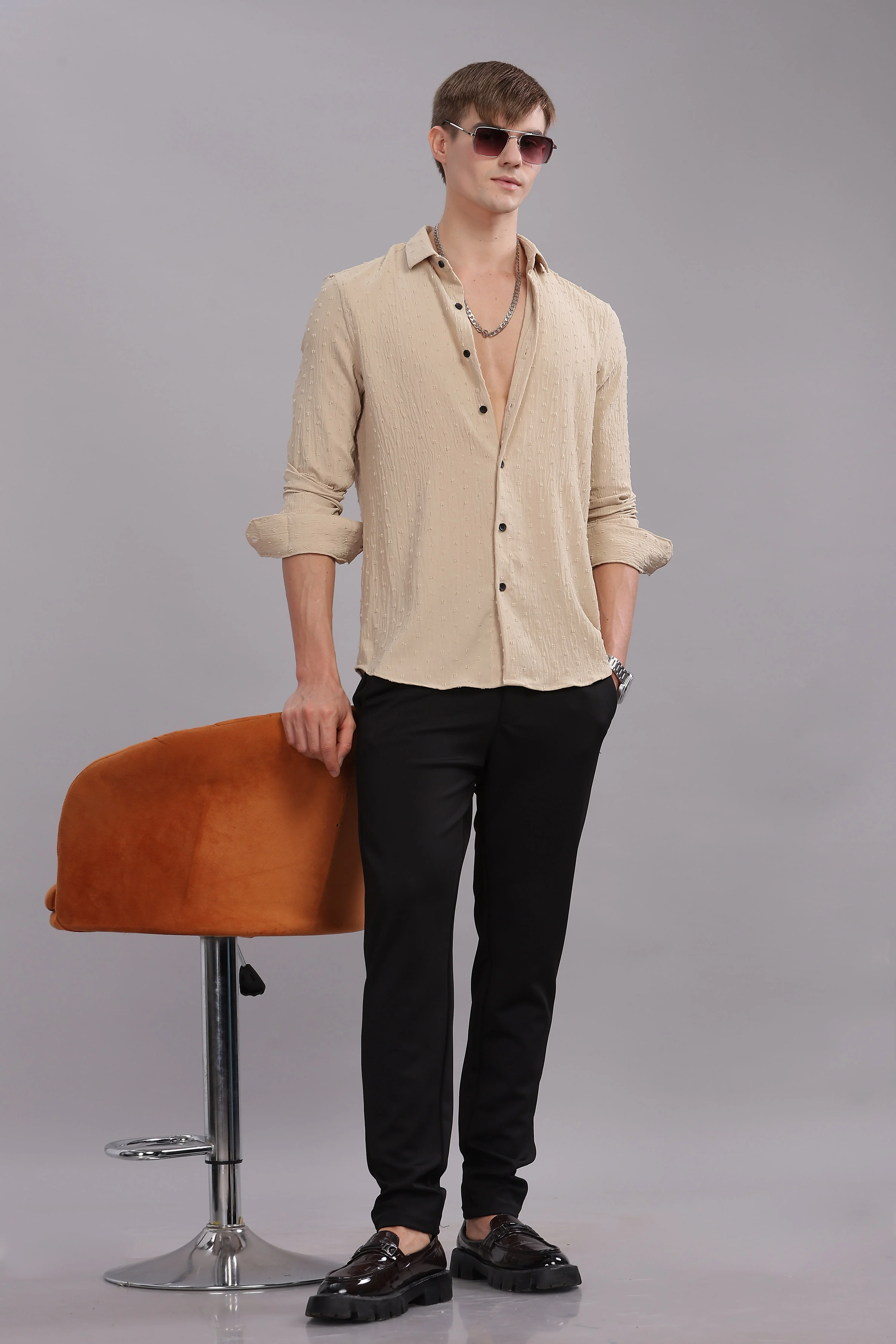 Men Cream Slim Fit Shirt - Image 4