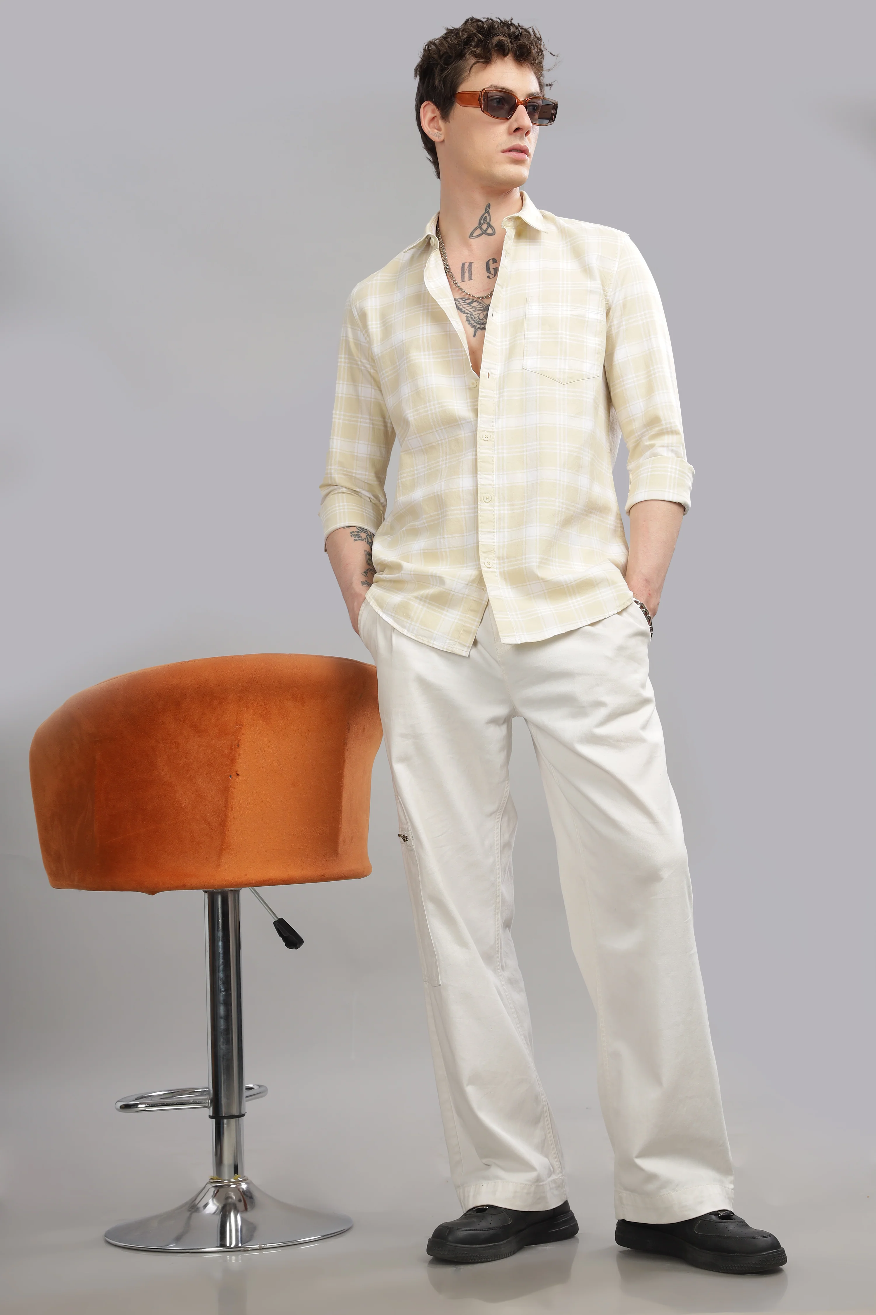 Men Cream Slim Fit Shirt - Image 4