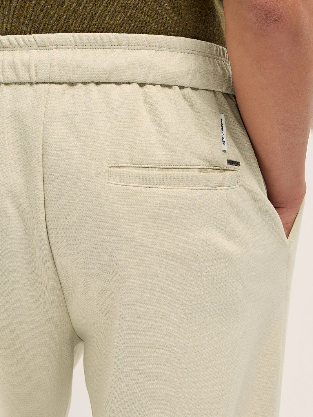 Men Cream Solid Regular Fit Casual Trousers - Image 6