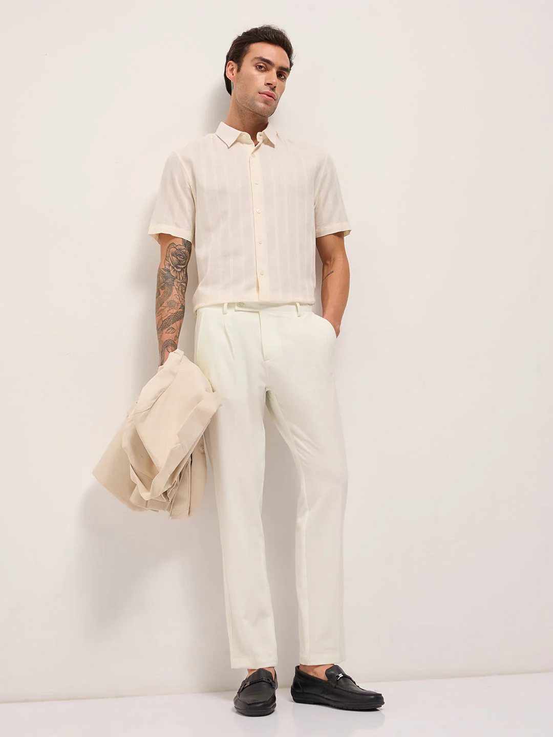 Men Cream Solid Regular Fit Formal Trousers - Image 4