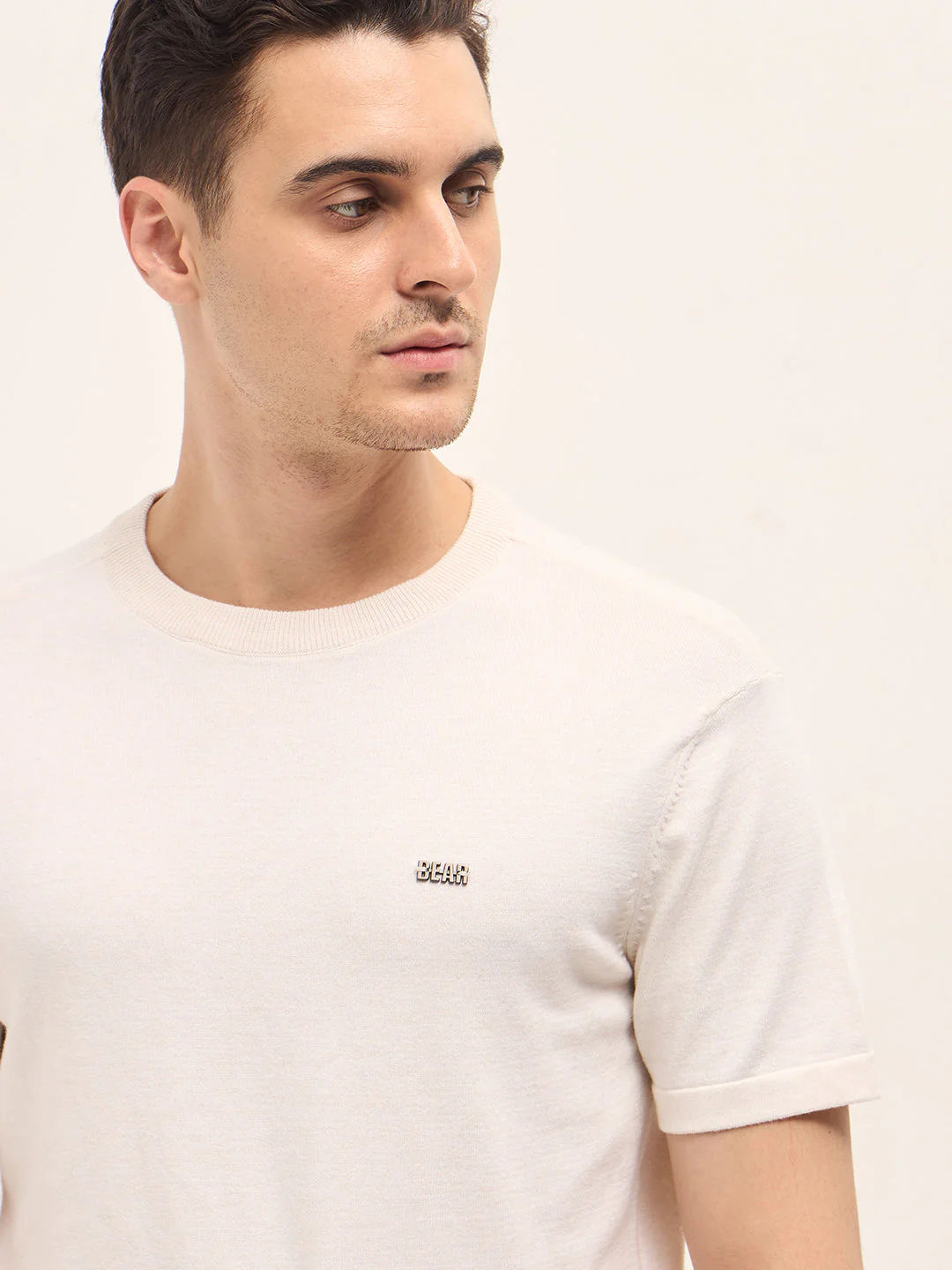 Men Cream Solid Regular Fit Ribbed Crew Neck T-shirt - Image 5