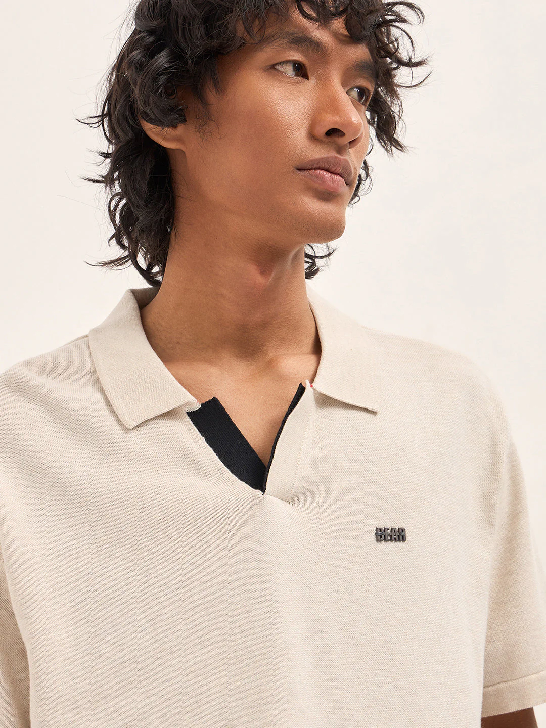 Men Cream Solid Relaxed Fit Polo - Image 5
