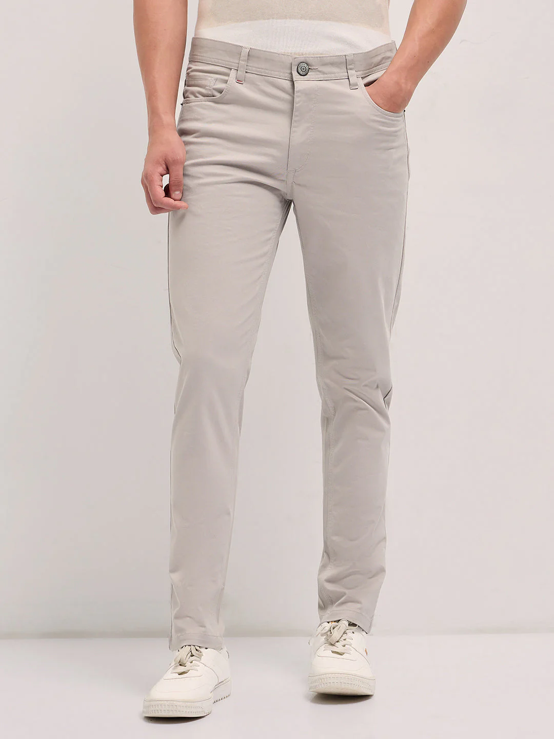 Men Cream Solid Slim Fit Casual Chino Trouser - Image 7