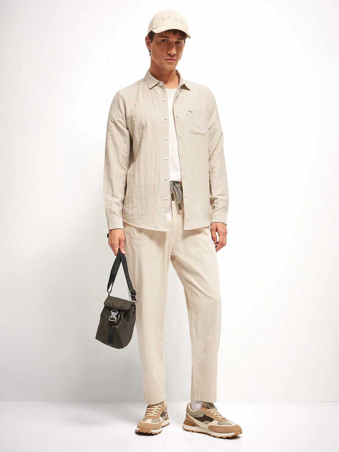 Men Cream Solid Slim Fit Casual Shirt - Image 4
