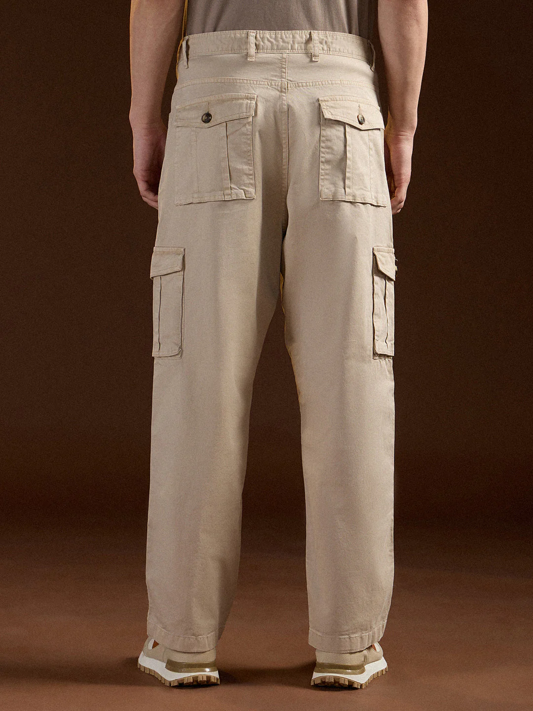 Men Cream Solid Straight Fit Functional & Stylish Cargo Pant - Image 3