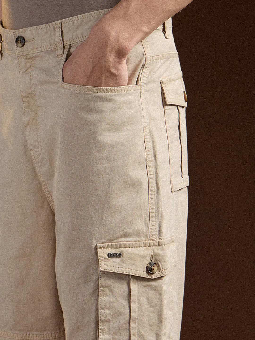 Men Cream Solid Straight Fit Functional & Stylish Cargo Pant - Image 5