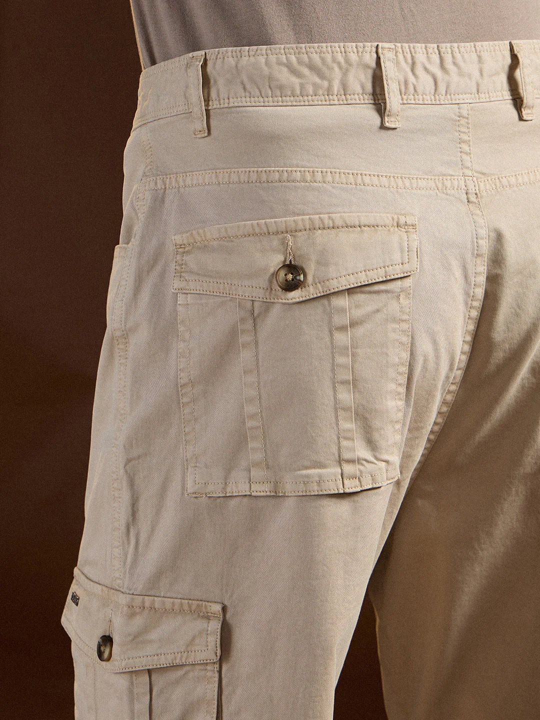 Men Cream Solid Straight Fit Functional & Stylish Cargo Pant - Image 6