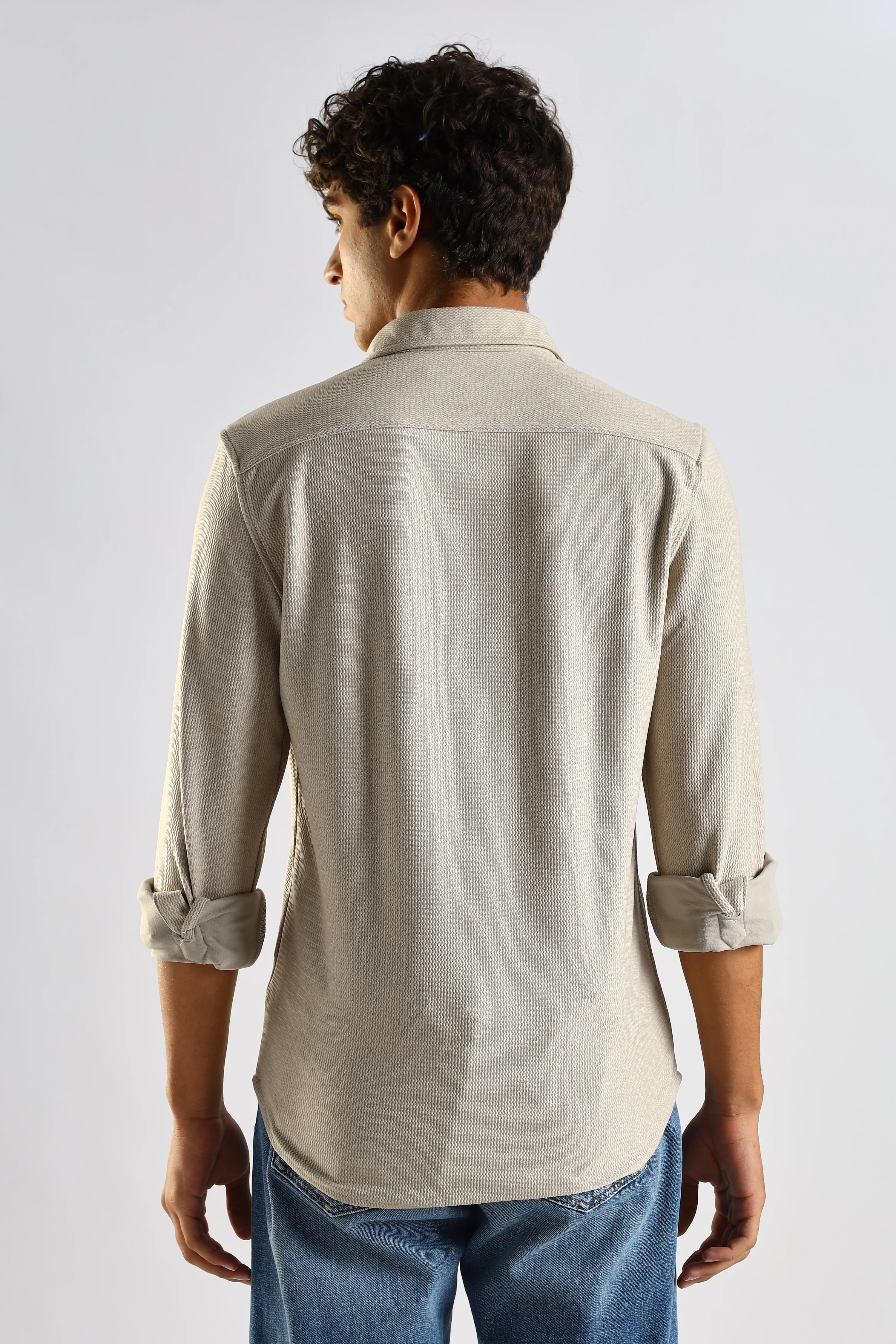 Men Cream Textured Spread Collar Shirt - Image 2