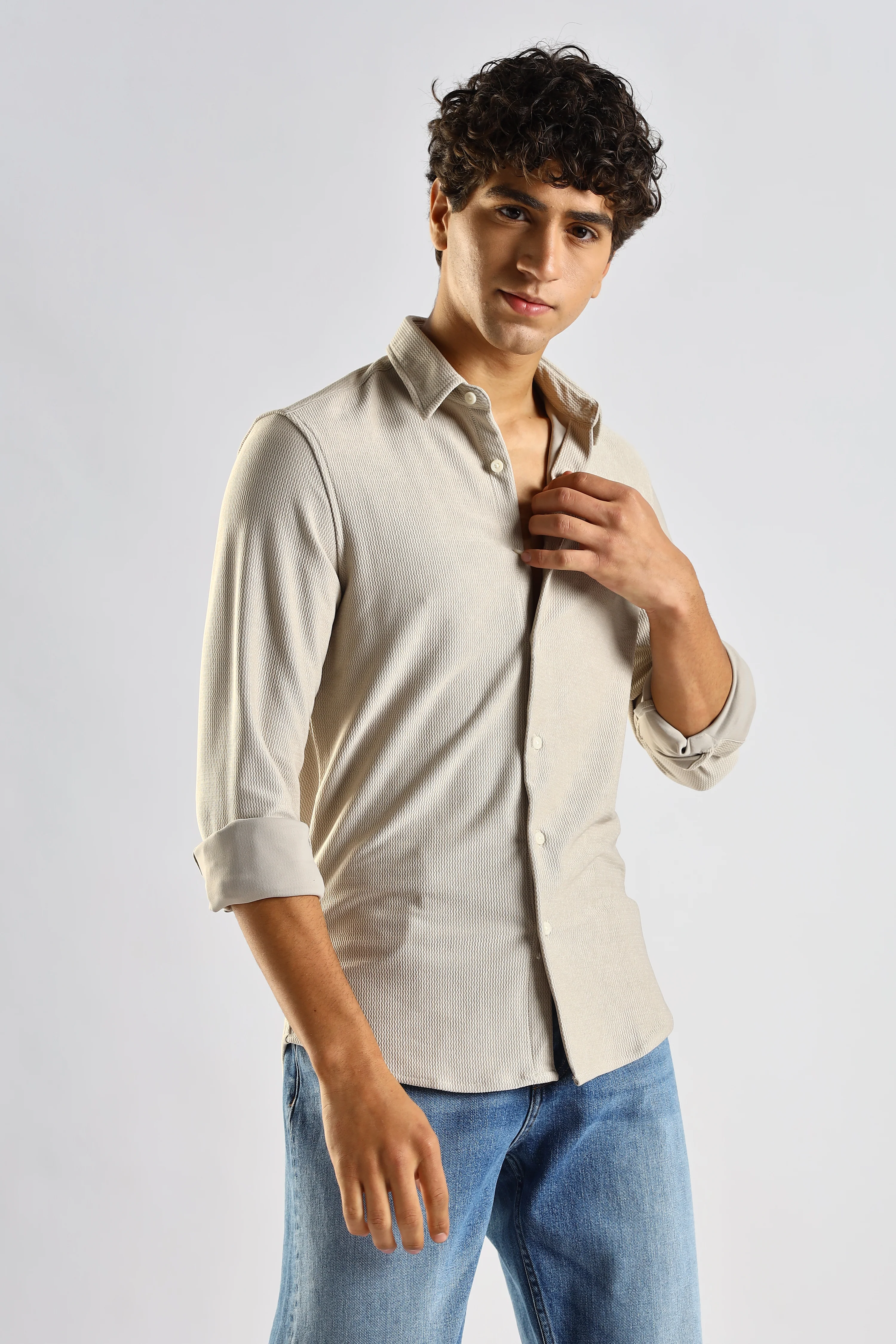 Men Cream Textured Spread Collar Shirt - Image 6