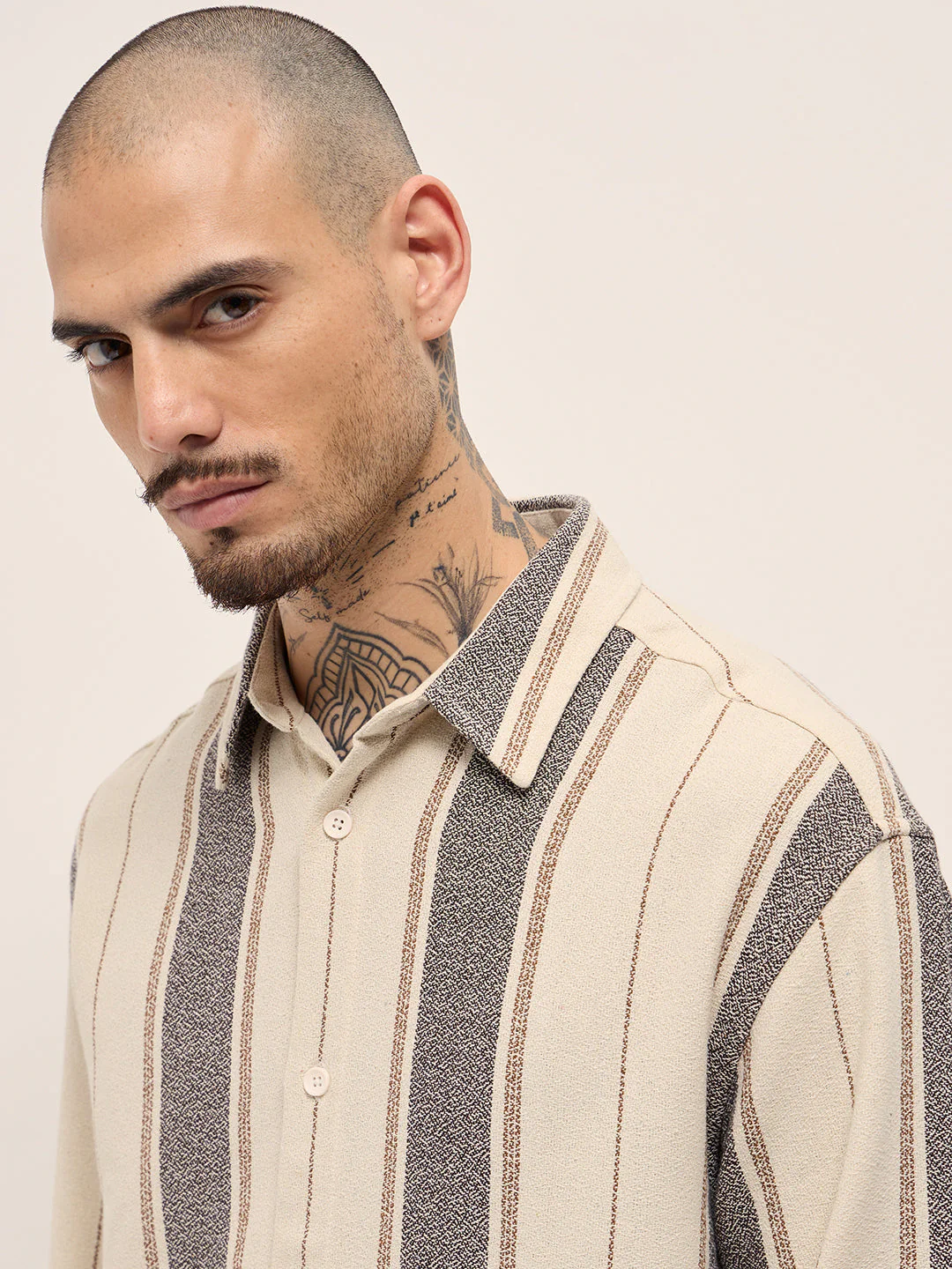 Men Cream Vertical Stripe Relax Fit Long Sleeves Overshirt - Image 5