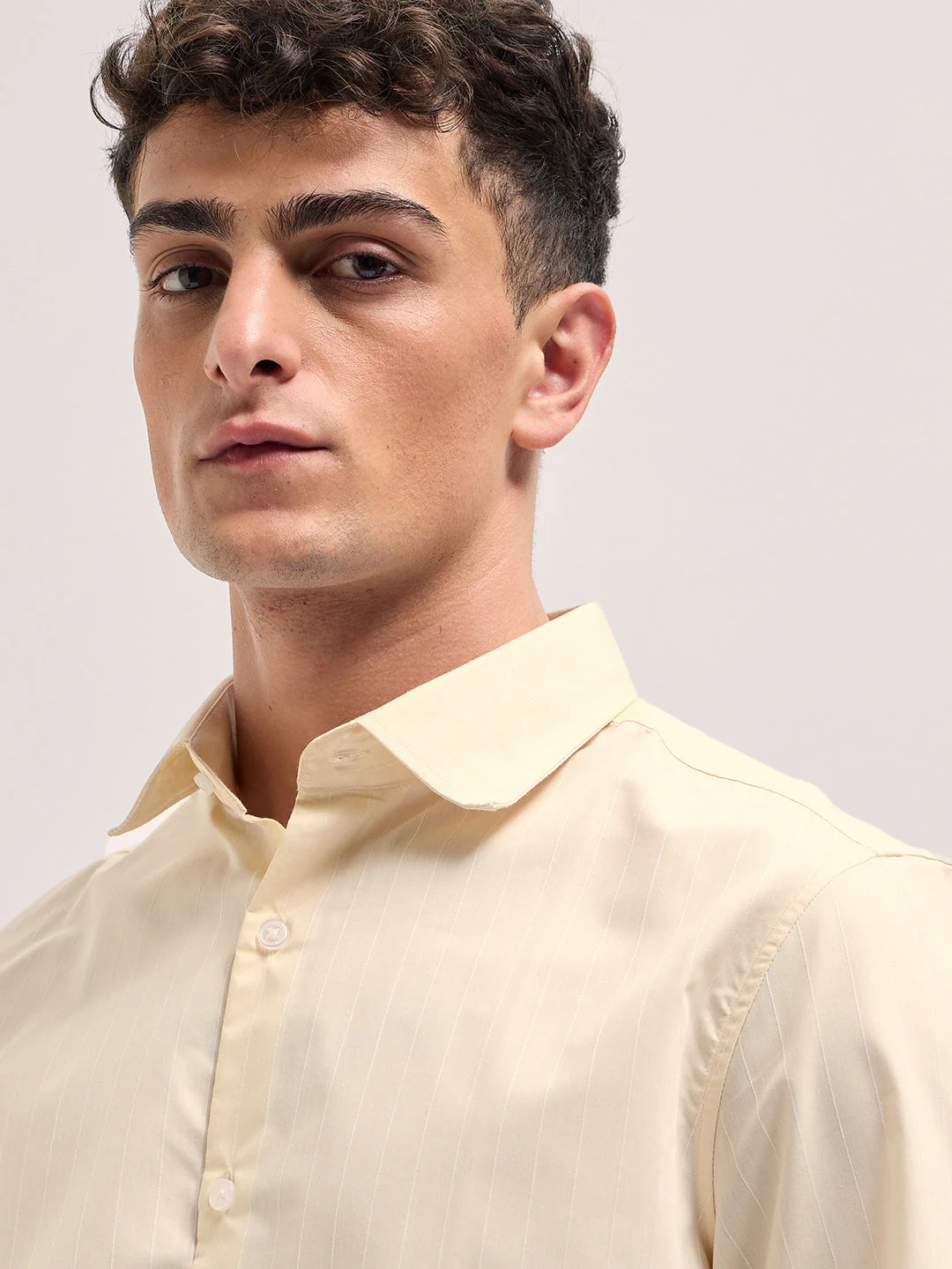 Men Cream Vertical Striped Tailored Fit Formal Shirt - Image 5