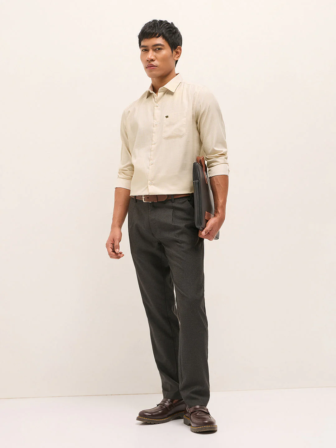 Men Cream Woven Pinstripe Tailored Fit Formal Shirt - Image 4