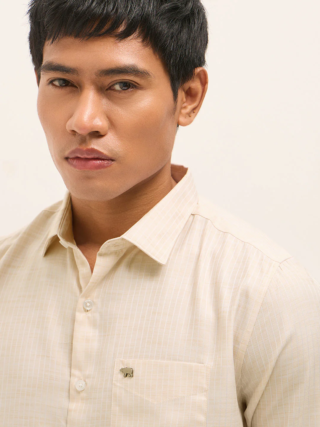 Men Cream Woven Pinstripe Tailored Fit Formal Shirt - Image 5
