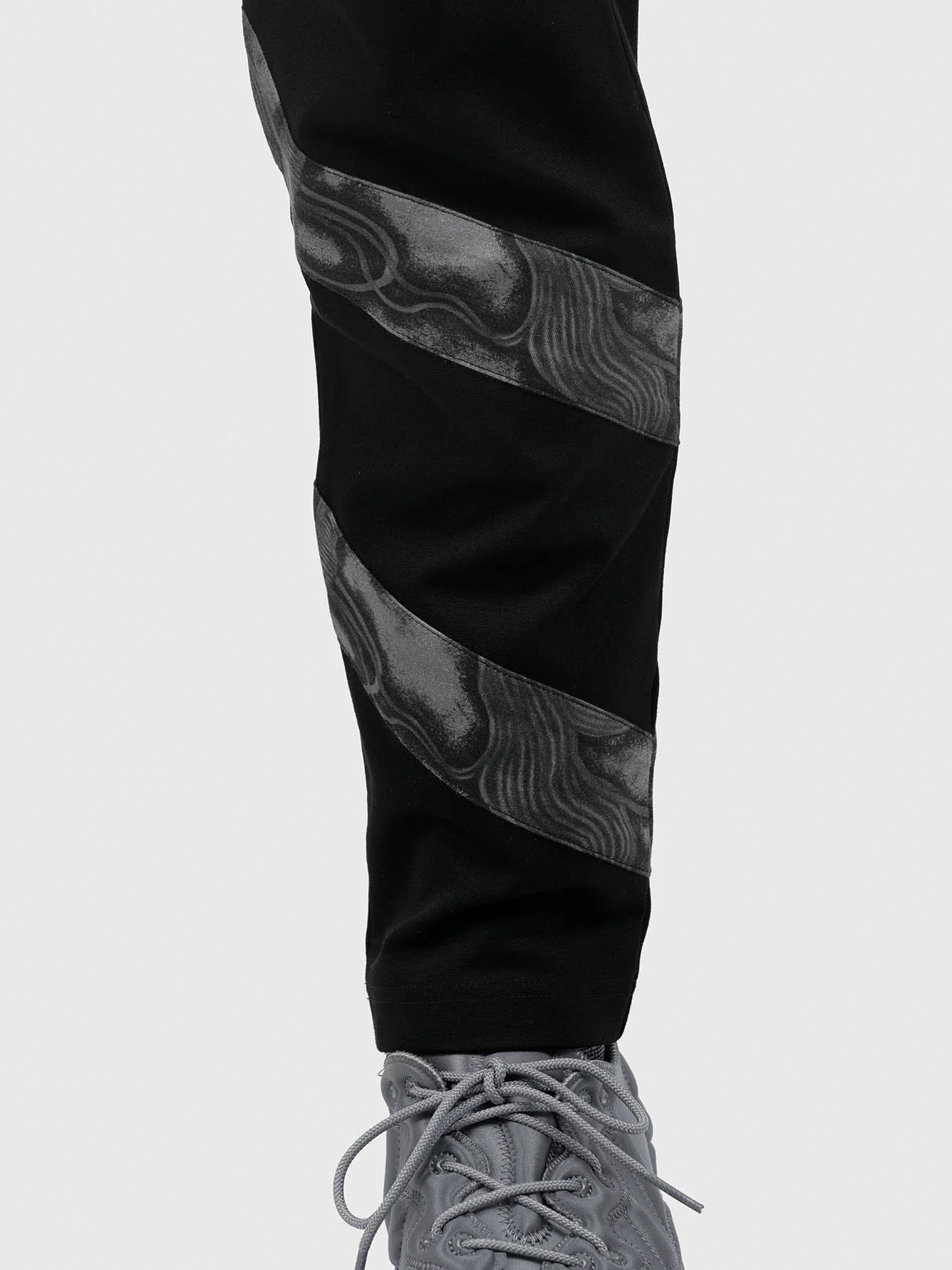 Unisex Cropped Appliqued Jogger - Image 6