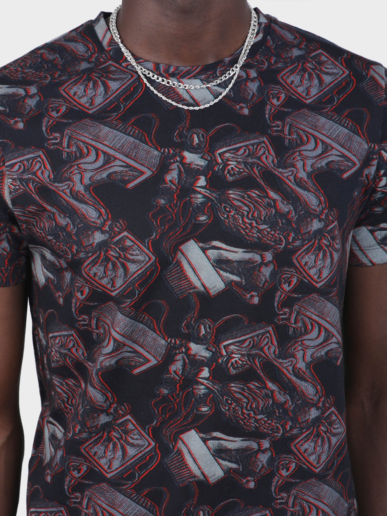 Men Embroidered Printed Tee - Image 7