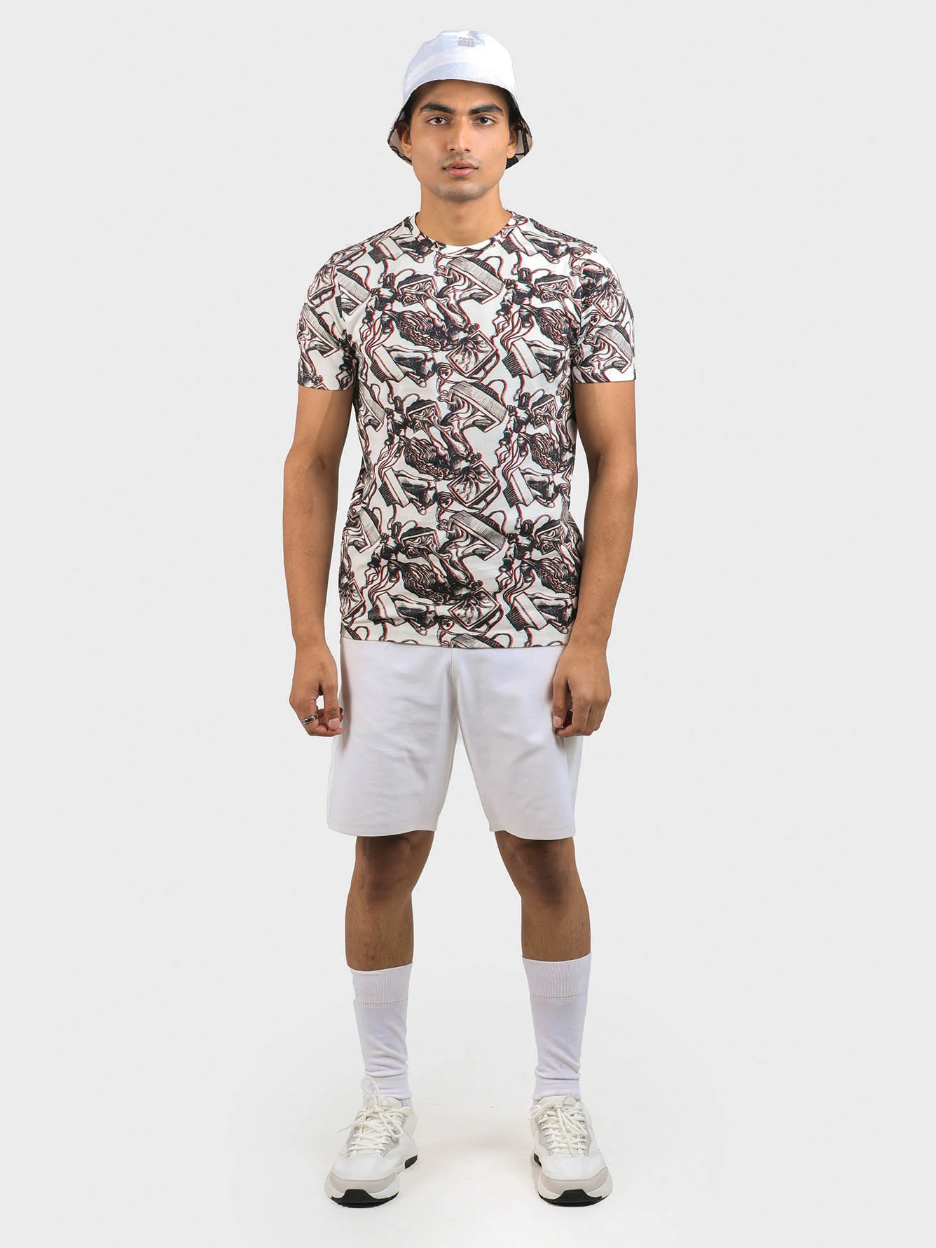Men Embroidered Printed Tee - Image 3