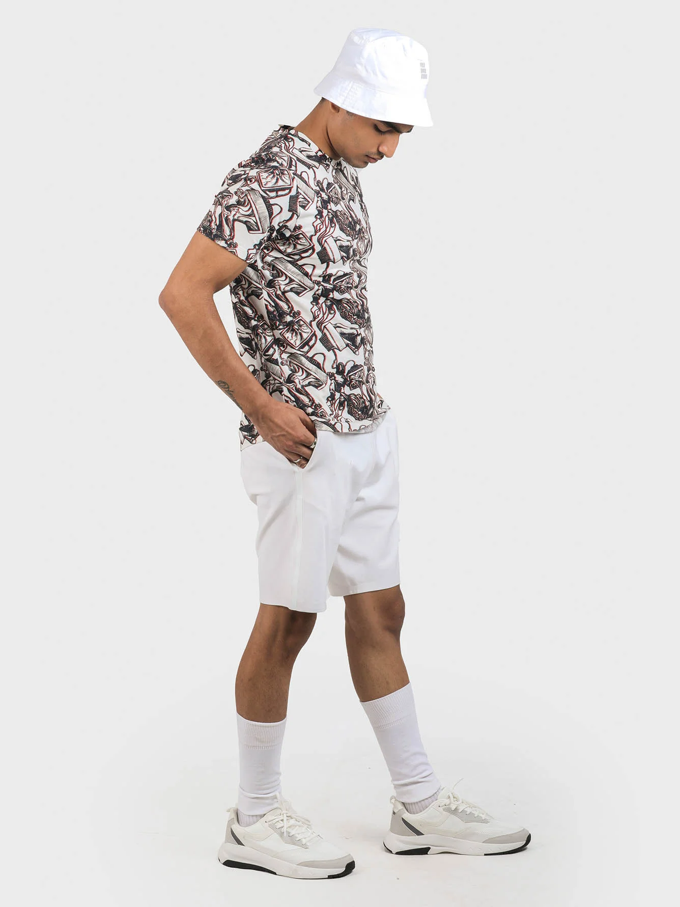 Men Embroidered Printed Tee - Image 5