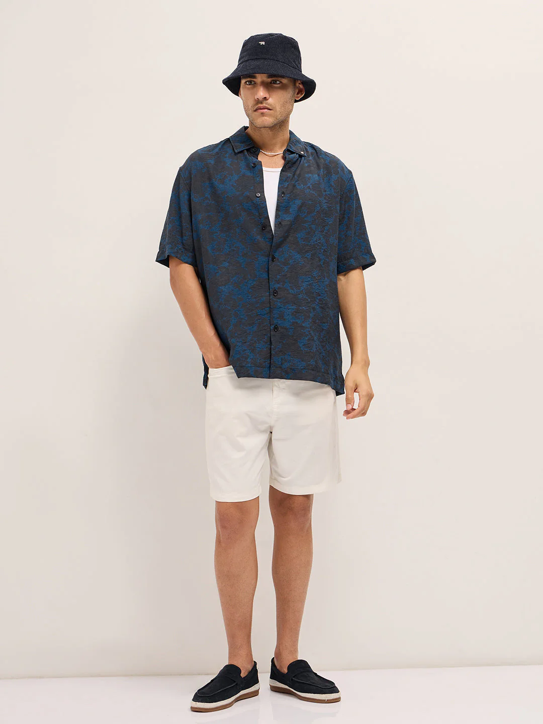 Men Dark Blue Abstract Digital Print Relax Fit Casual Shirt - Image 4