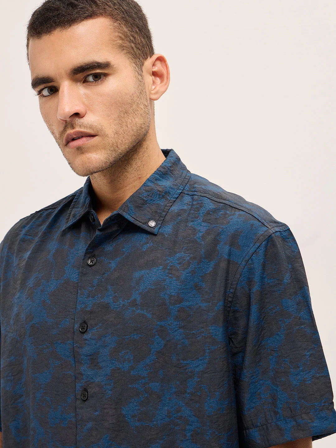 Men Dark Blue Abstract Digital Print Relax Fit Casual Shirt - Image 5