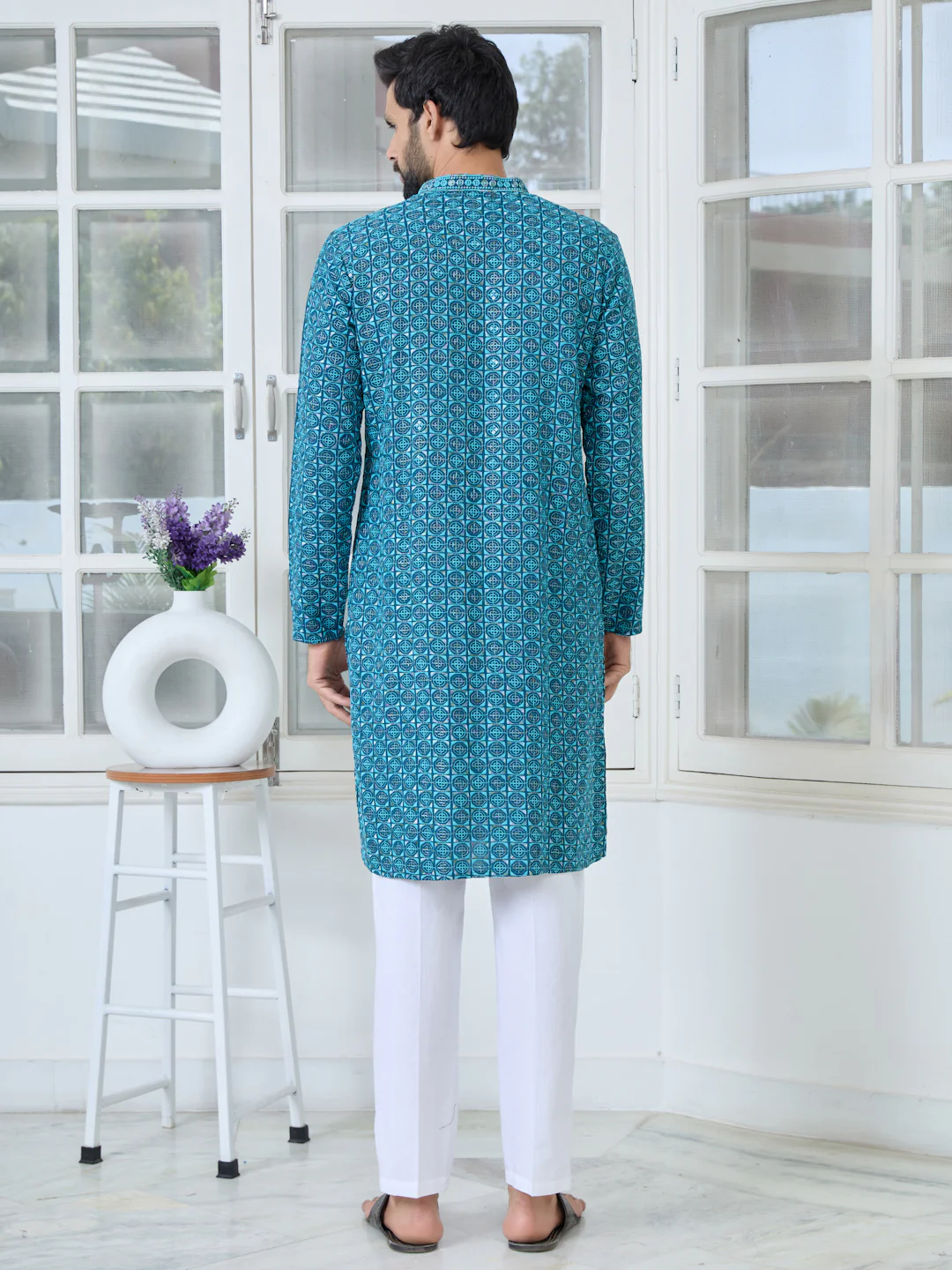 Men Blue Embroidered Mandarin Collar Straight Kurta - Image 3