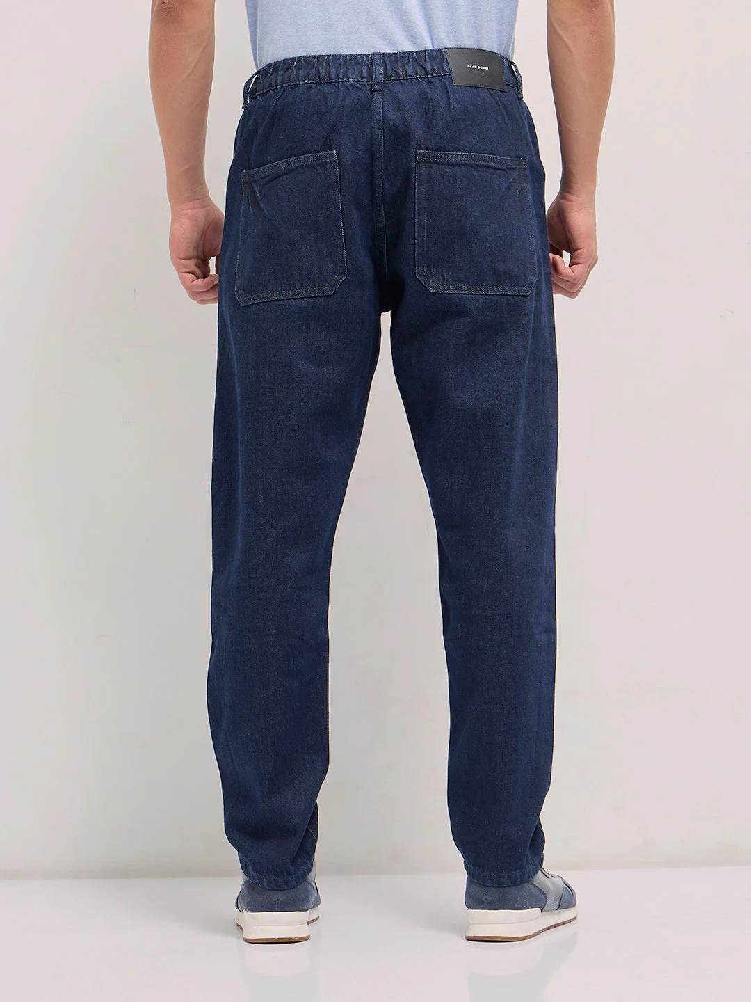 Men Dark Blue Mid-Rise Elasticated Waist Relaxed Fit Jeans - Image 2