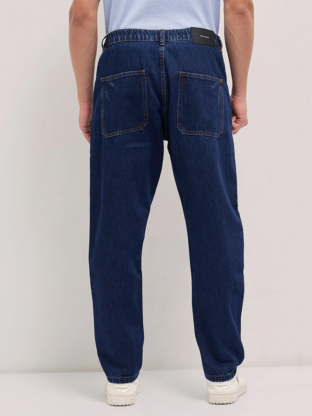 Men Dark Blue Mid-Rise Elasticated Waist Relaxed Fit Jeans - Image 2
