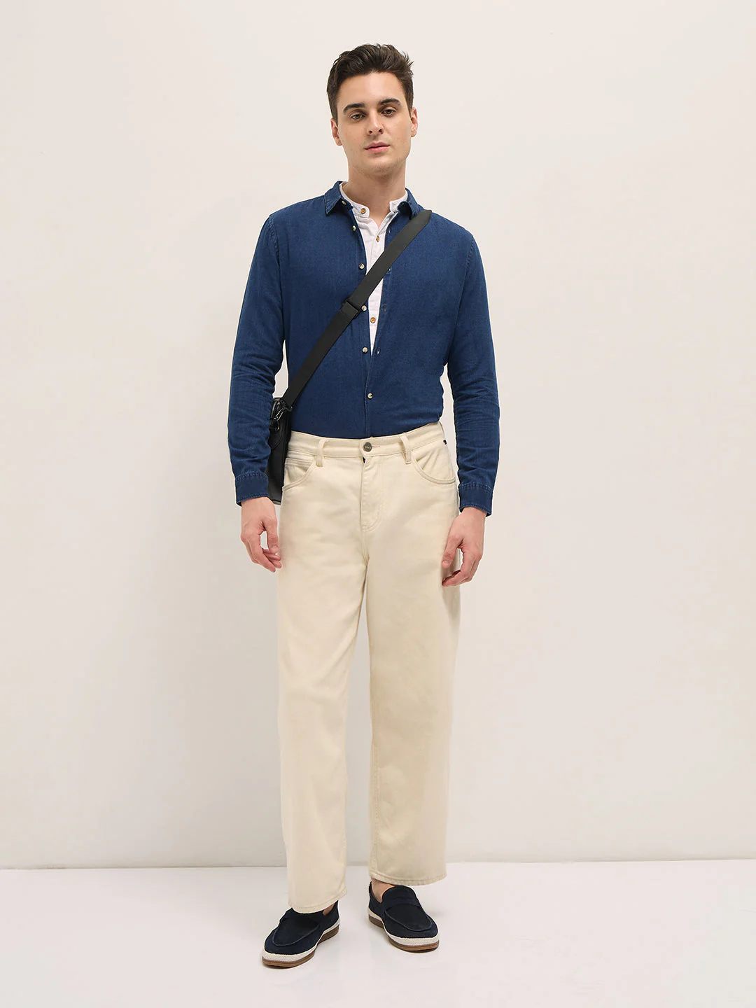 Men Dark Blue Solid Slim Fit Denim Casual Shirt - Image 4
