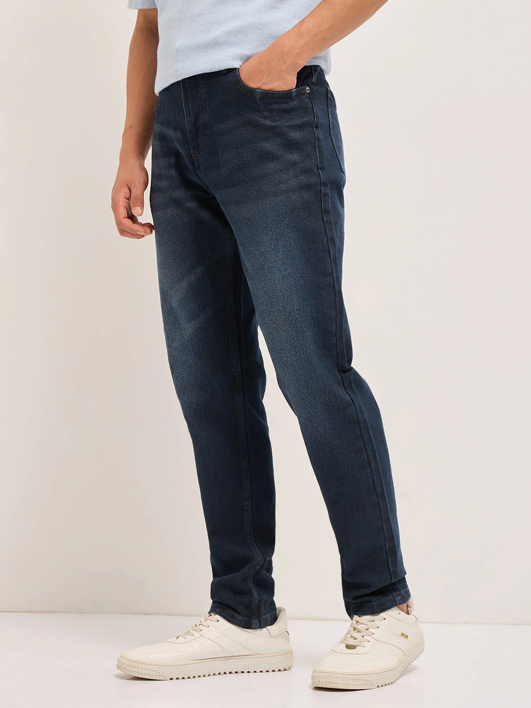 Men Dark BlueLight Fade Skinny Fit Mid-Rise Jeans - Image 3