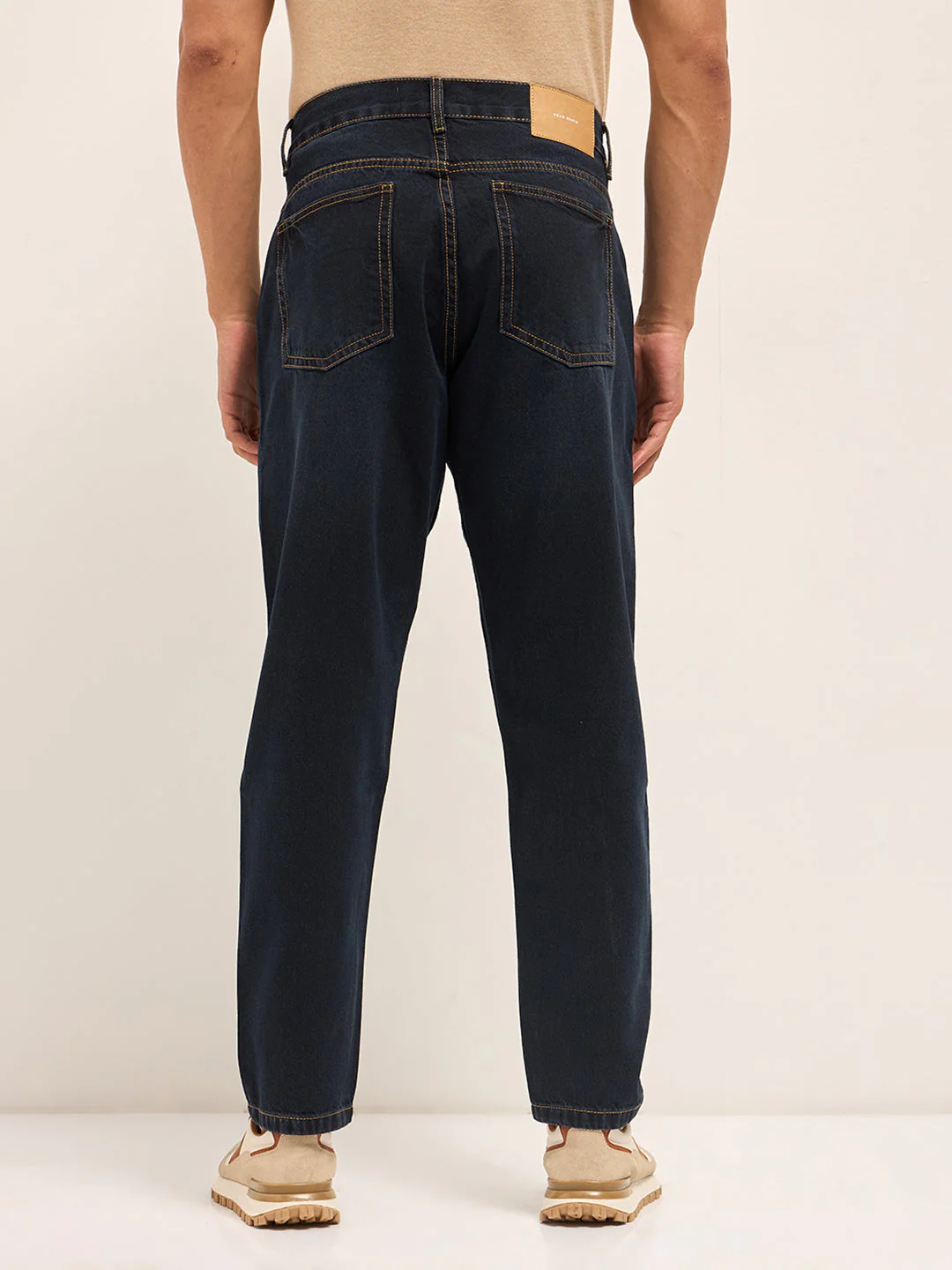 Men Dark BlueMid Fade Mid-Rise Baggy Fit Cargo Jeans - Image 2
