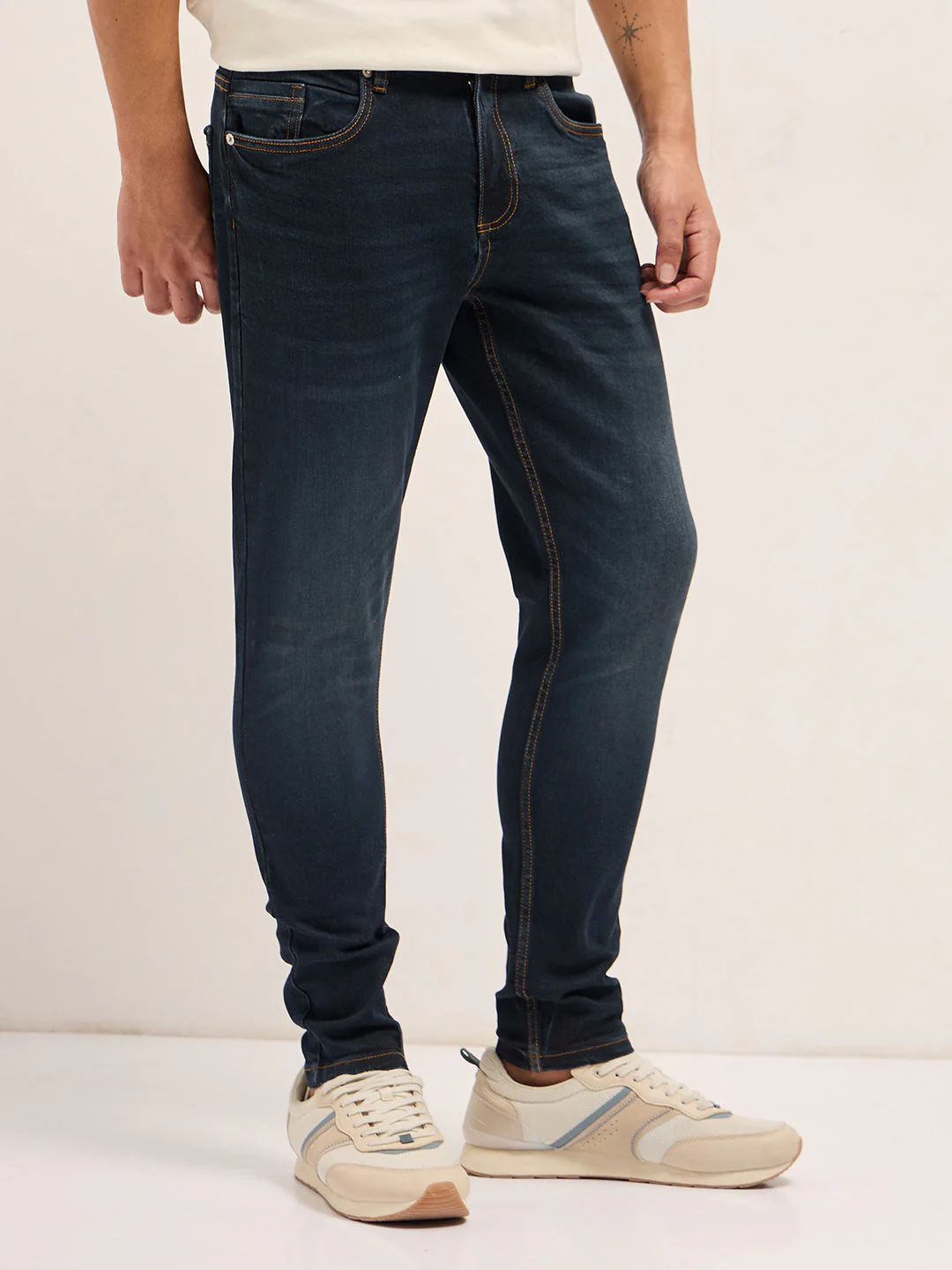Men Dark BlueMid Fade Mid-Rise Slim Fit Jeans - Image 3