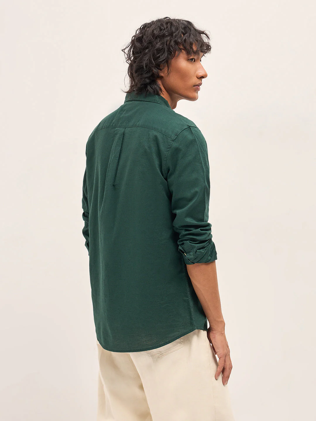 Men Dark Green Cotton Solid Slim Fit Casual Shirt - Image 2