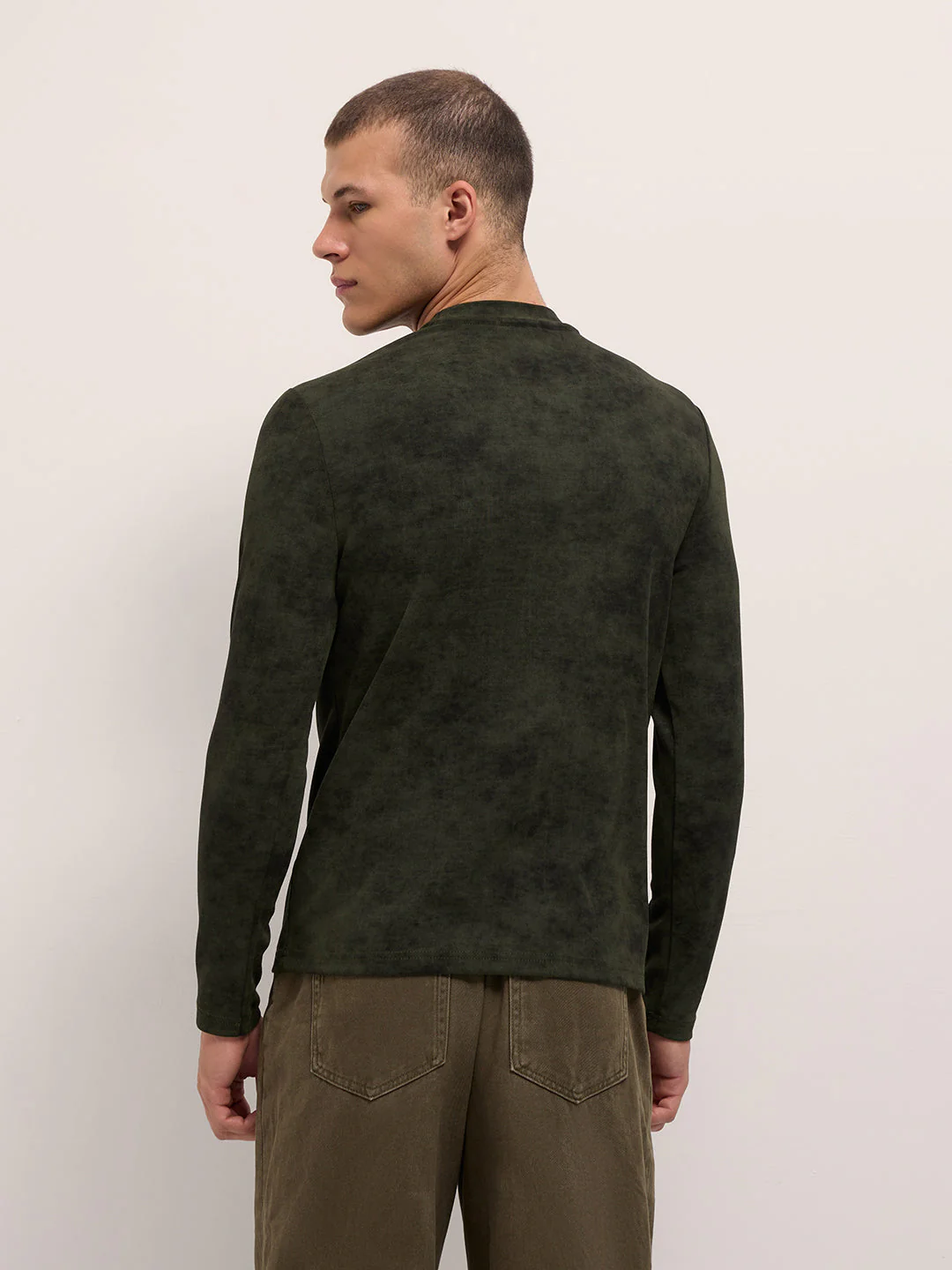 Men Dark Green Slim Fit Crew Neck T-Shirt - Image 2
