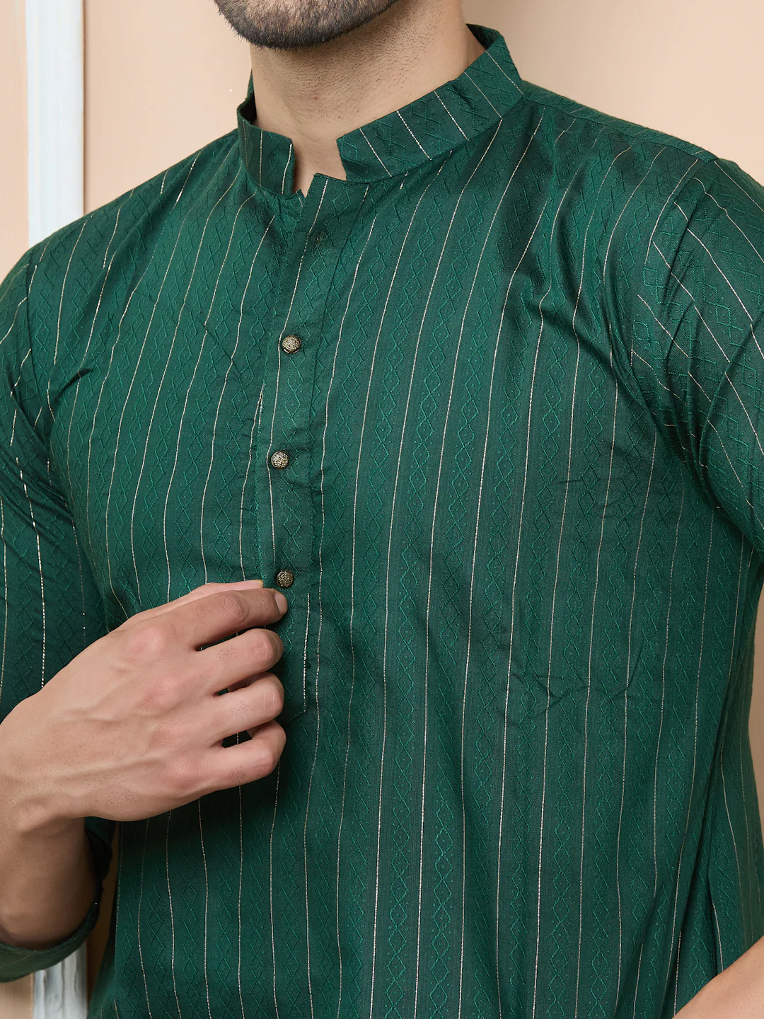 Men Dark Green Thread Work Straight Kurta - Image 2