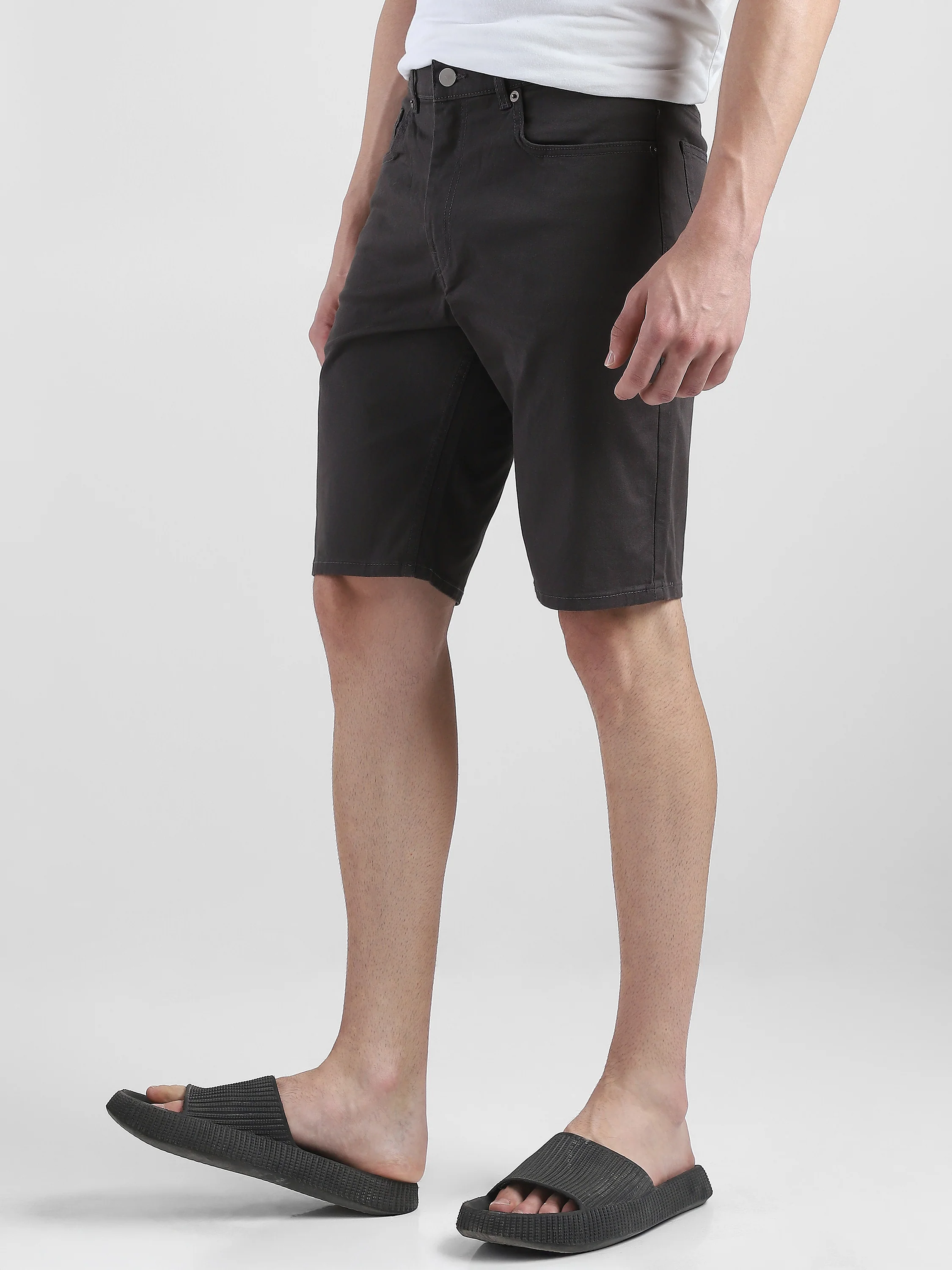 Men Dark Grey Denim Knee Length Shorts - Image 5