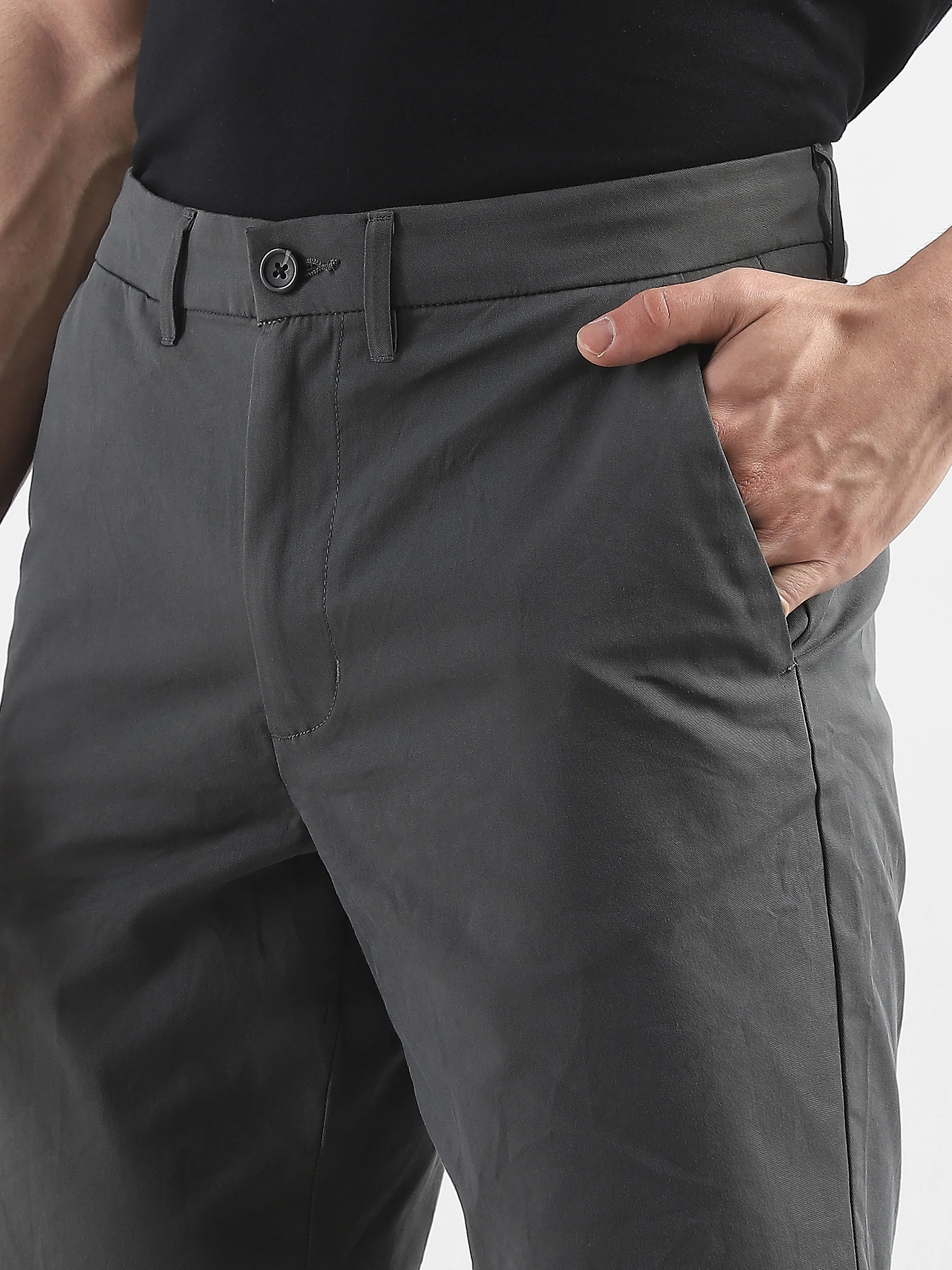 Men Dark Grey Knee Length Regular Fit Shorts - Image 6