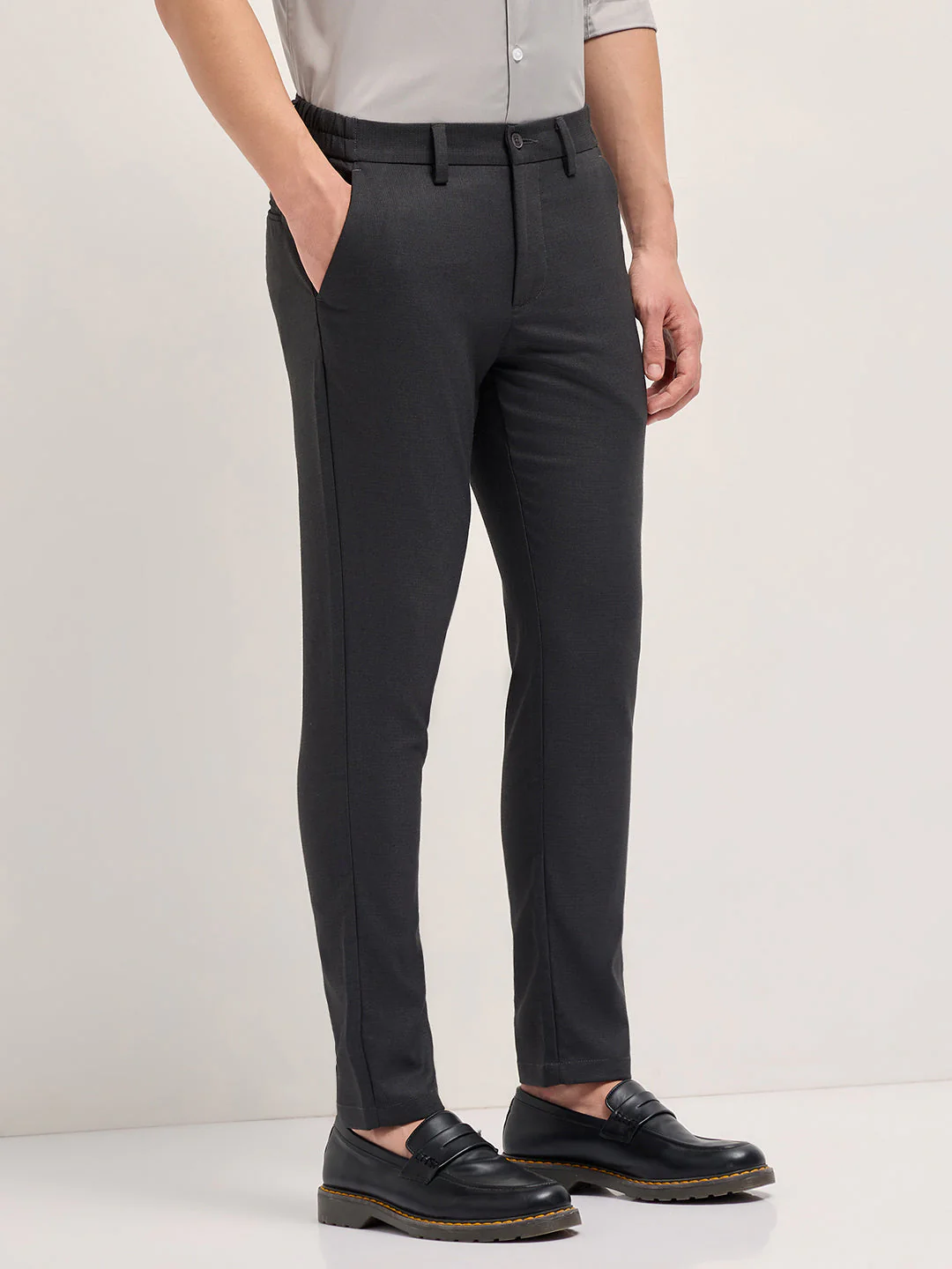 Men Dark Grey Slim Fit Formal Trousers - Image 3