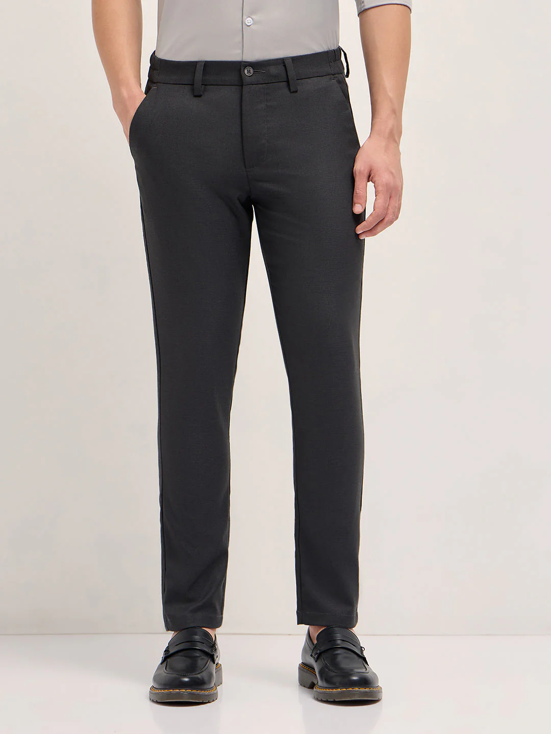 Men Dark Grey Slim Fit Formal Trousers - Image 7