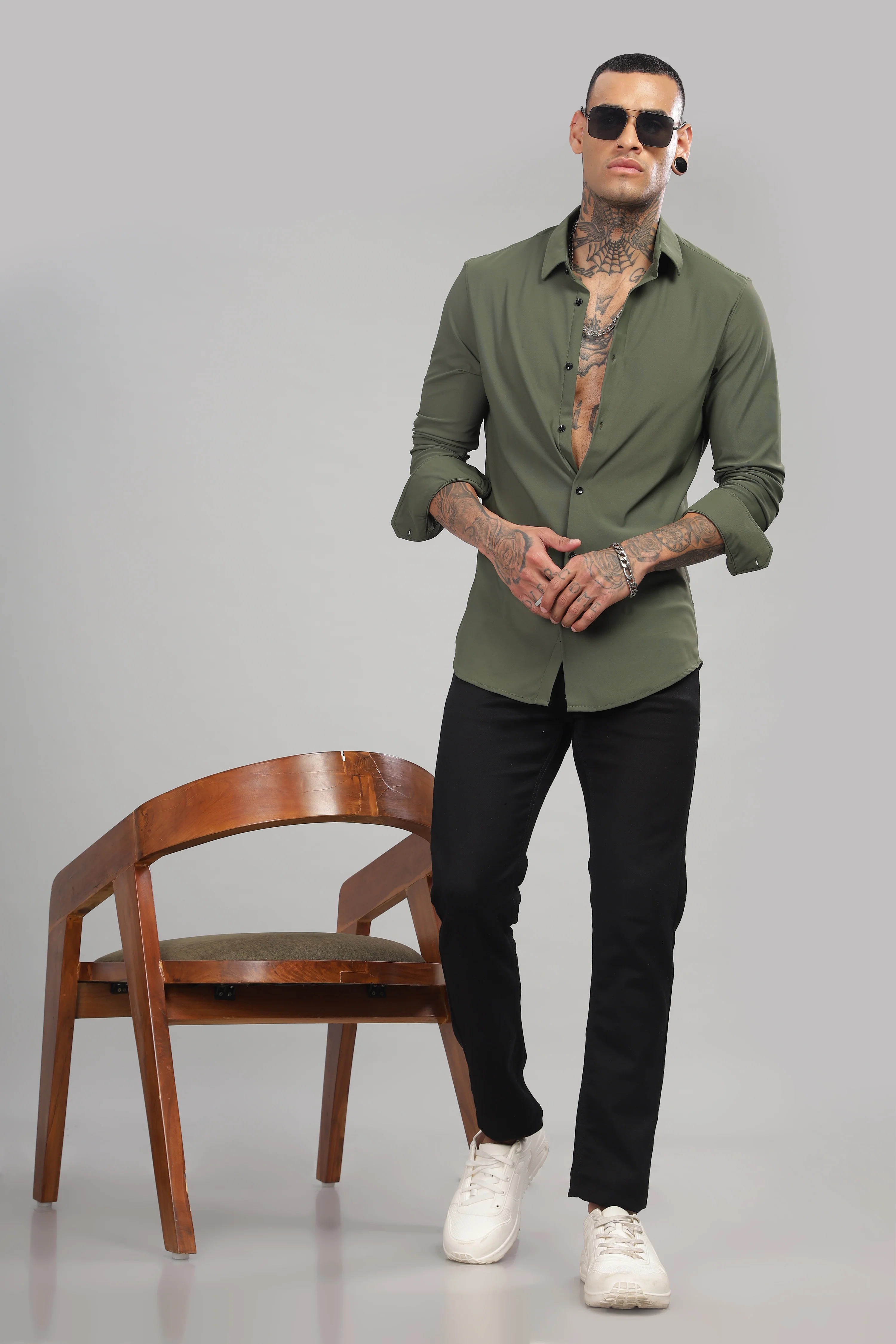 Men Dark Green Slim Fit Shirt - Image 5