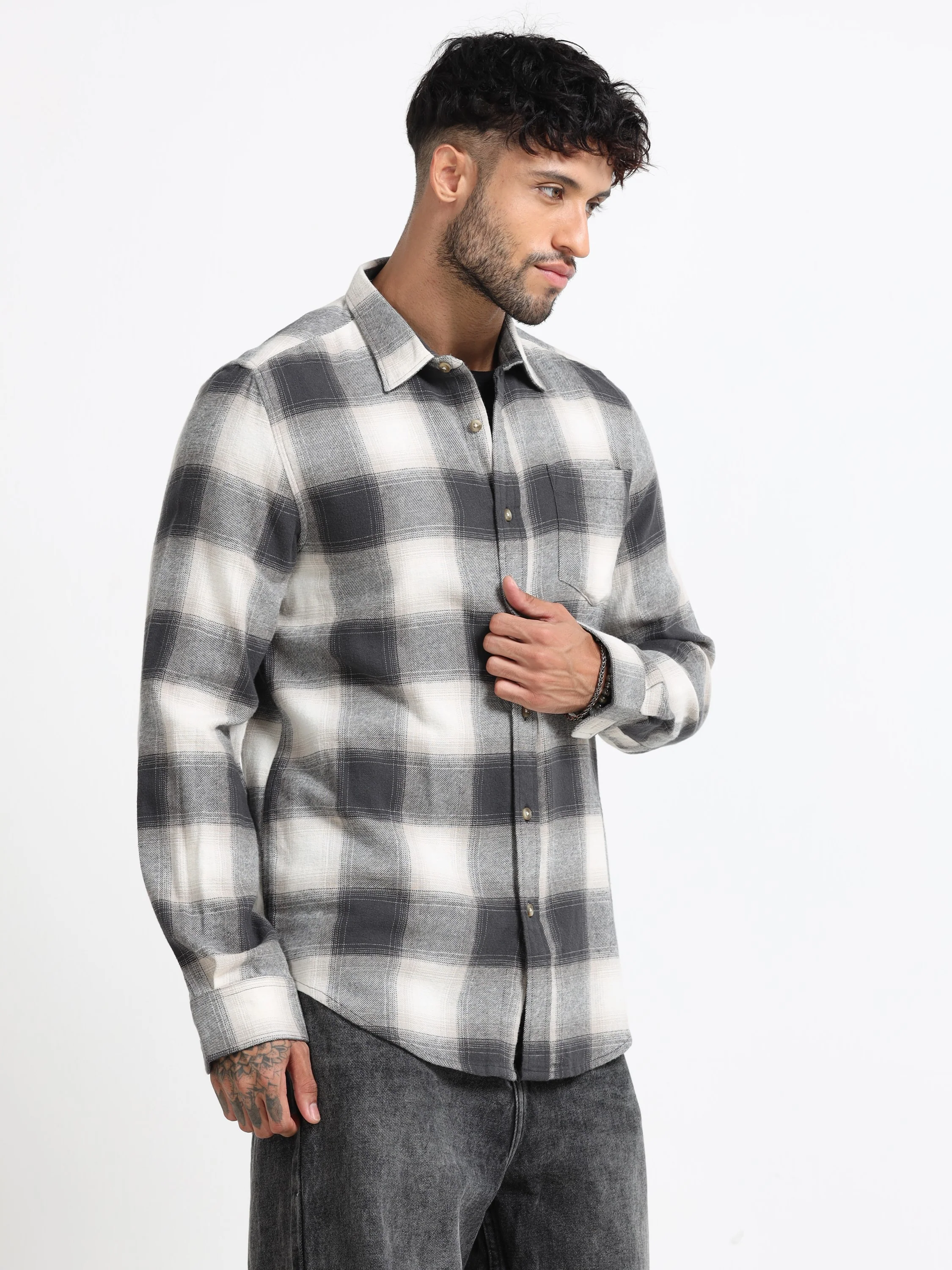 Men Grey & White Check Shirt - Image 4