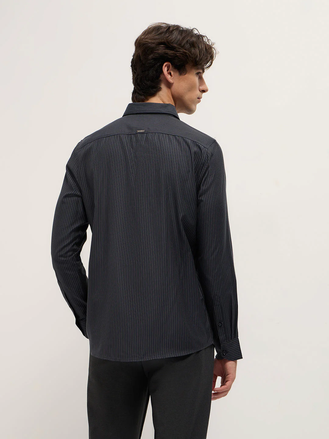 Men Dark Grey Woven Pin Stripe Design Tailored Fit Formal Shirt - Image 2