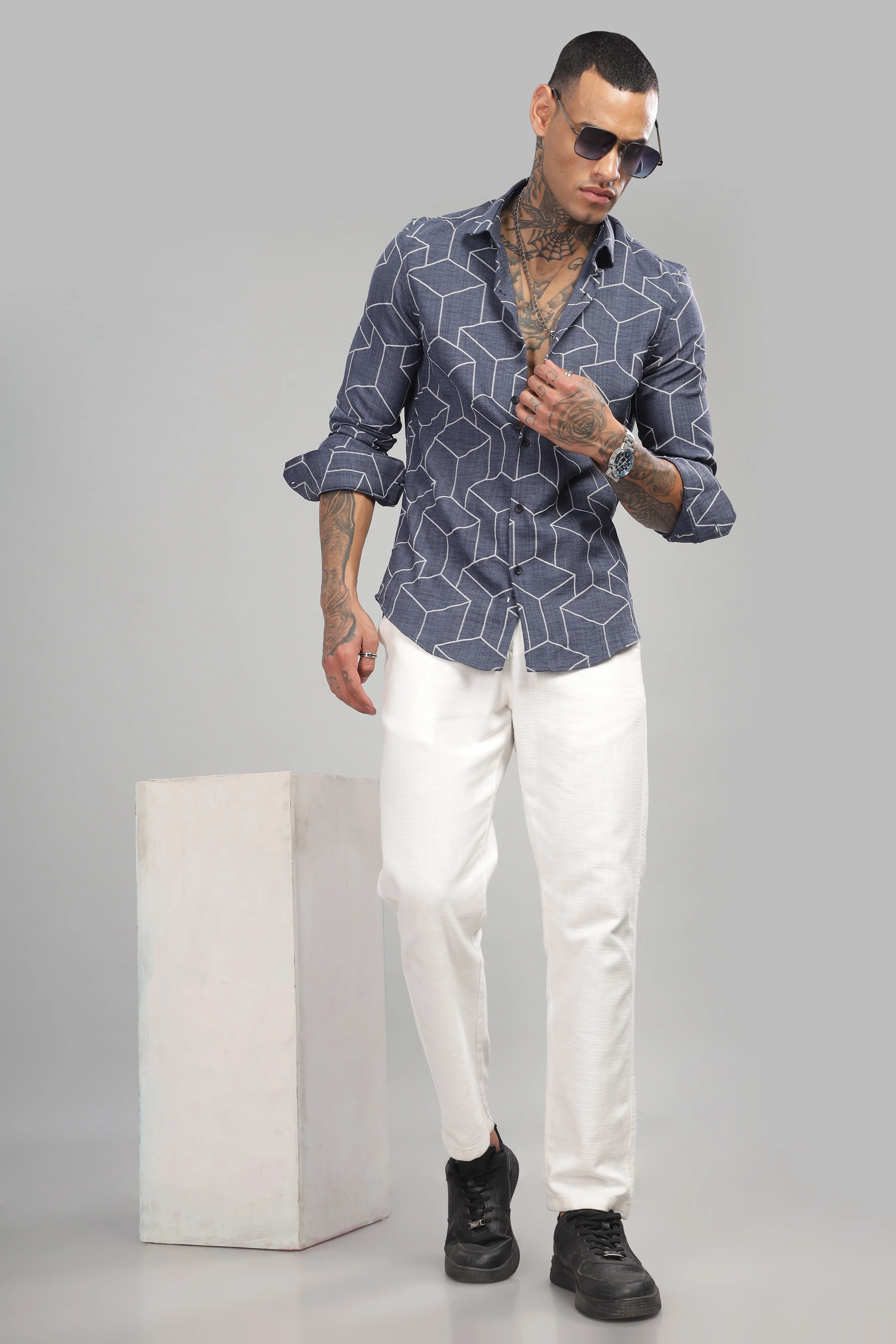 Men Dark Navy Slim Fit Shirt - Image 3