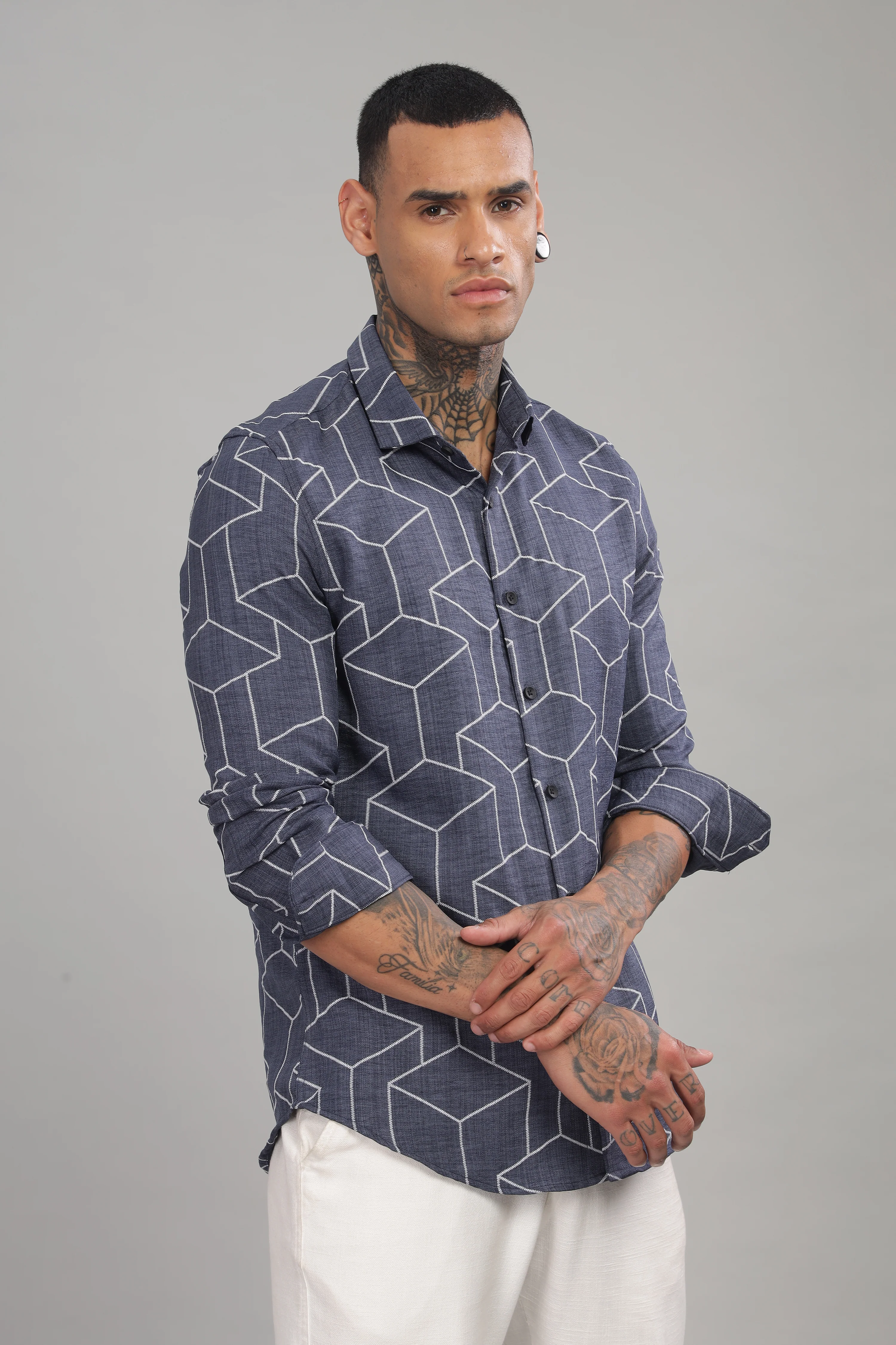 Men Dark Navy Slim Fit Shirt - Image 5