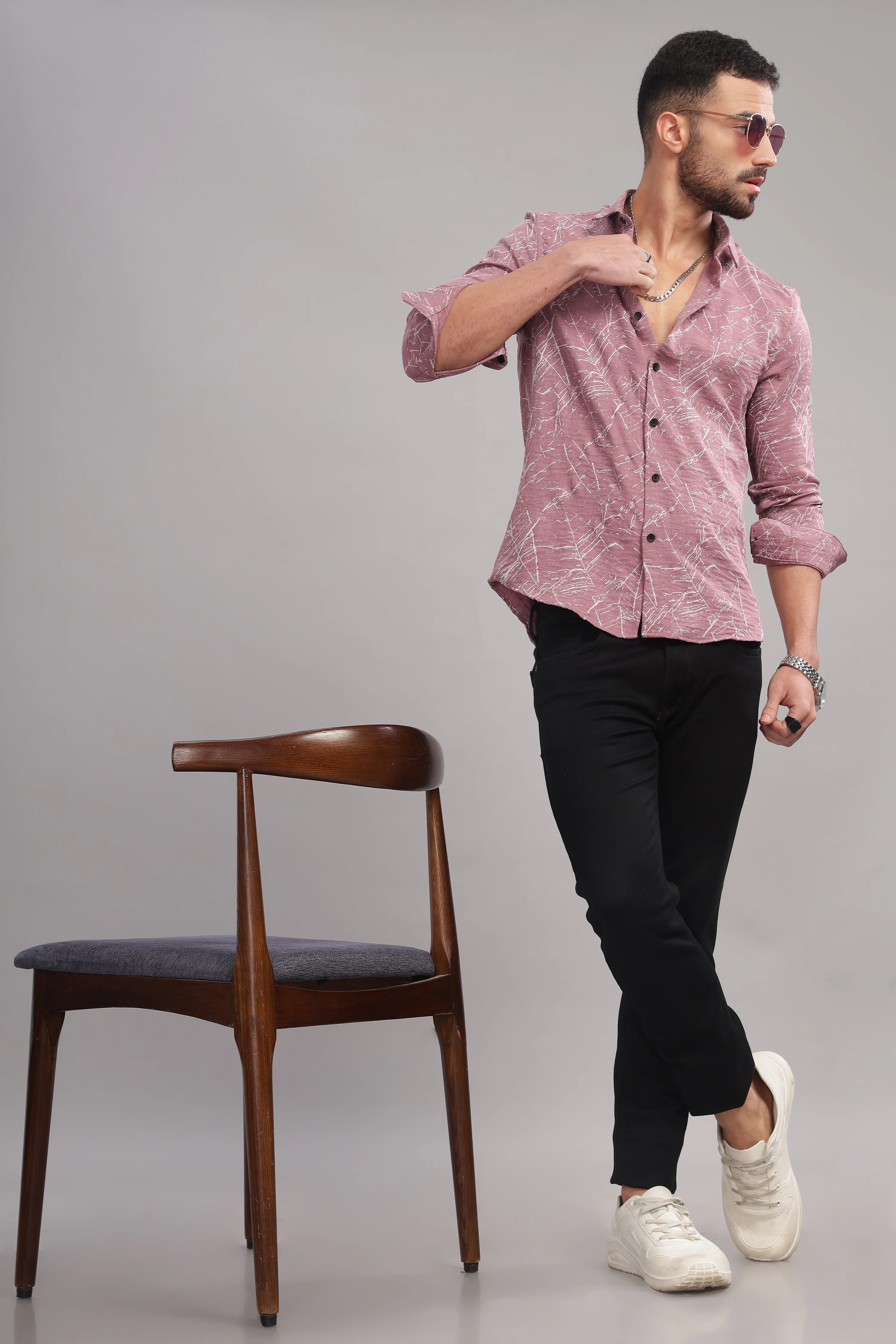 Men Dark Pink Slim Fit Shirt - Image 3