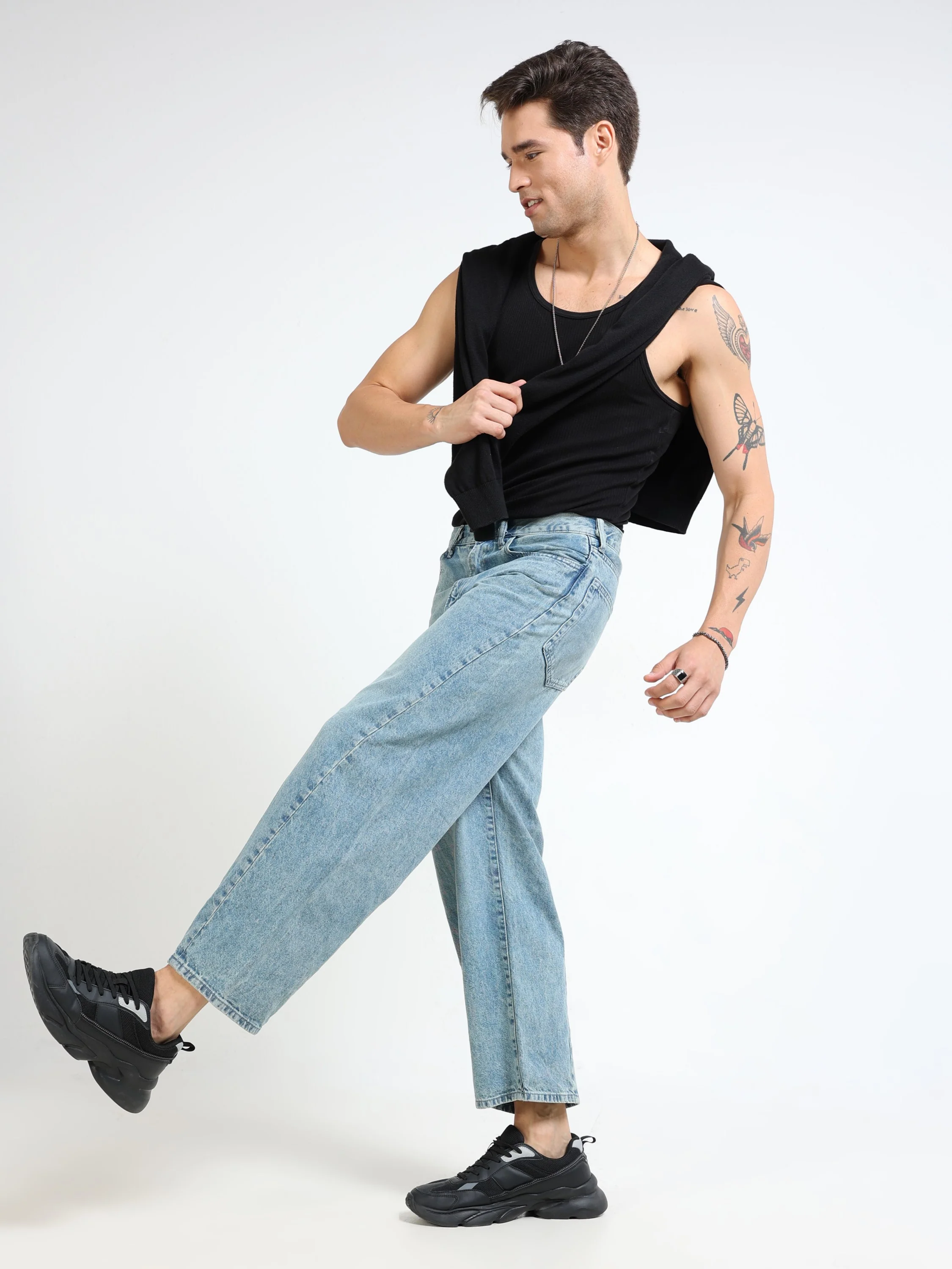Men Denim Blue Baggy Jeans - Image 2