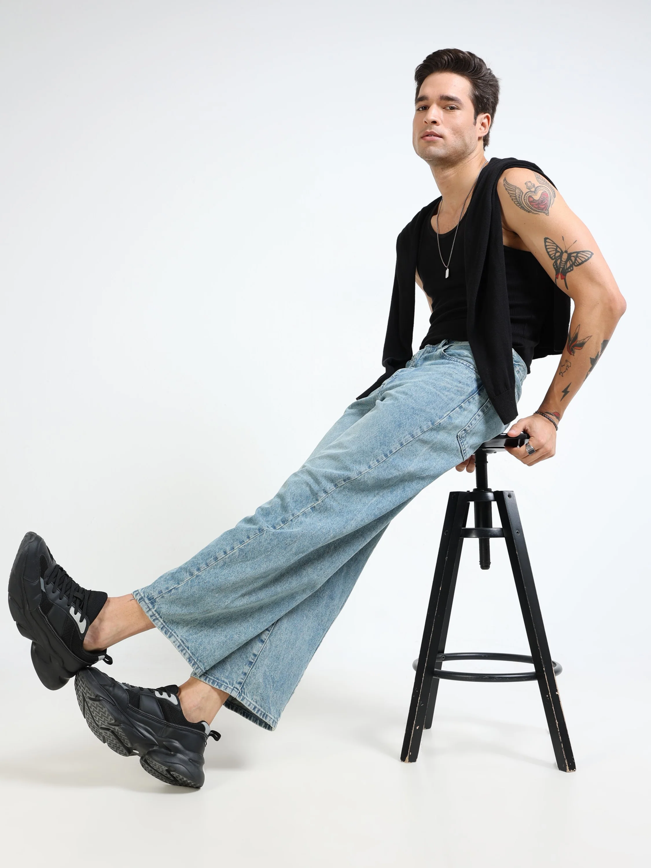 Men Denim Blue Baggy Jeans - Image 3