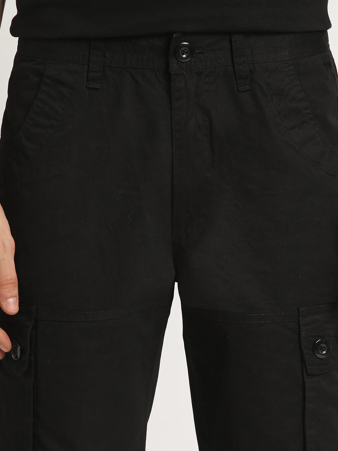 Men DONITE - Black Solid Regular Fit Cotton Cargo Shorts - Image 6