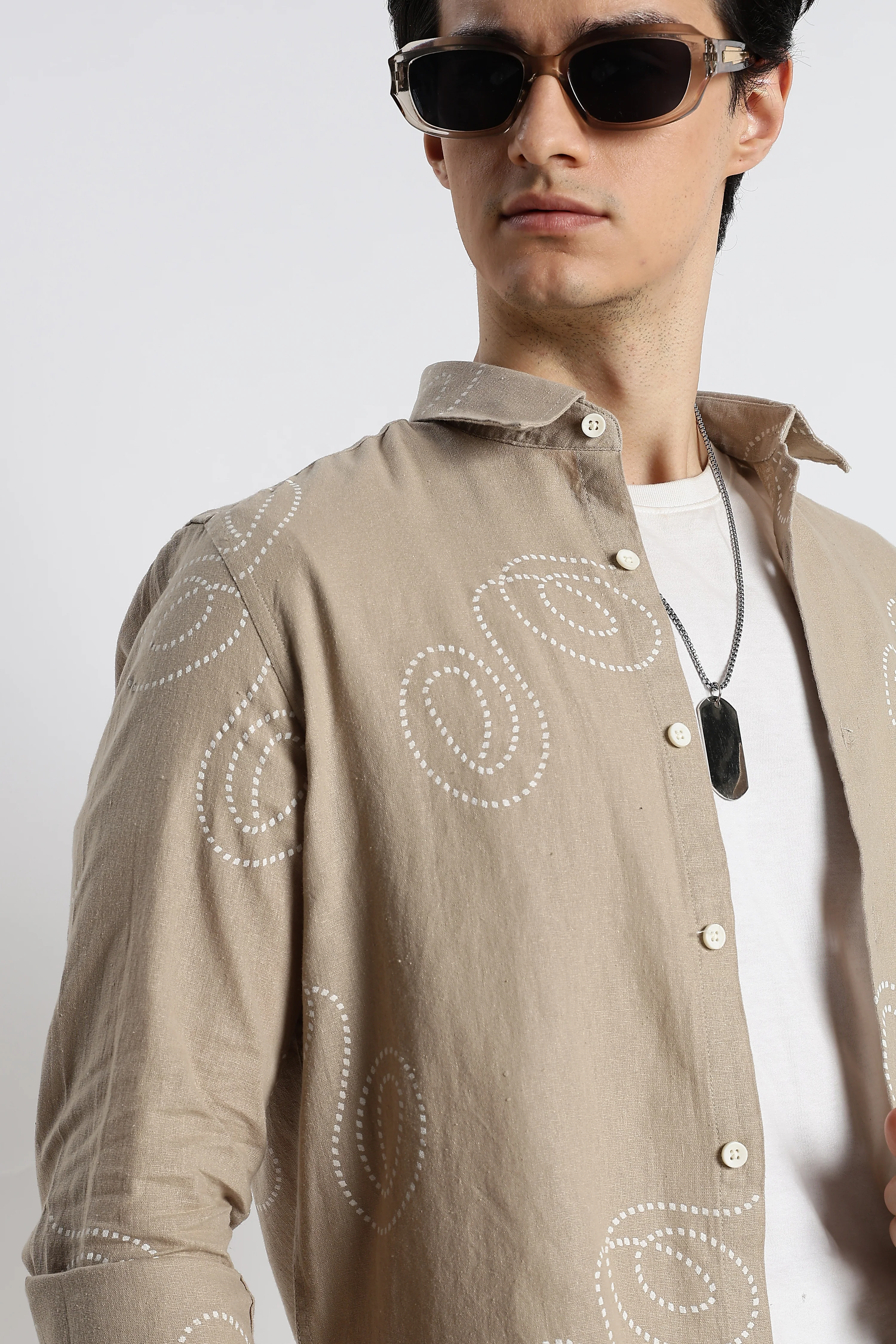 Men Dotted Swirl Printed Cotton Linen Shirt - Image 3