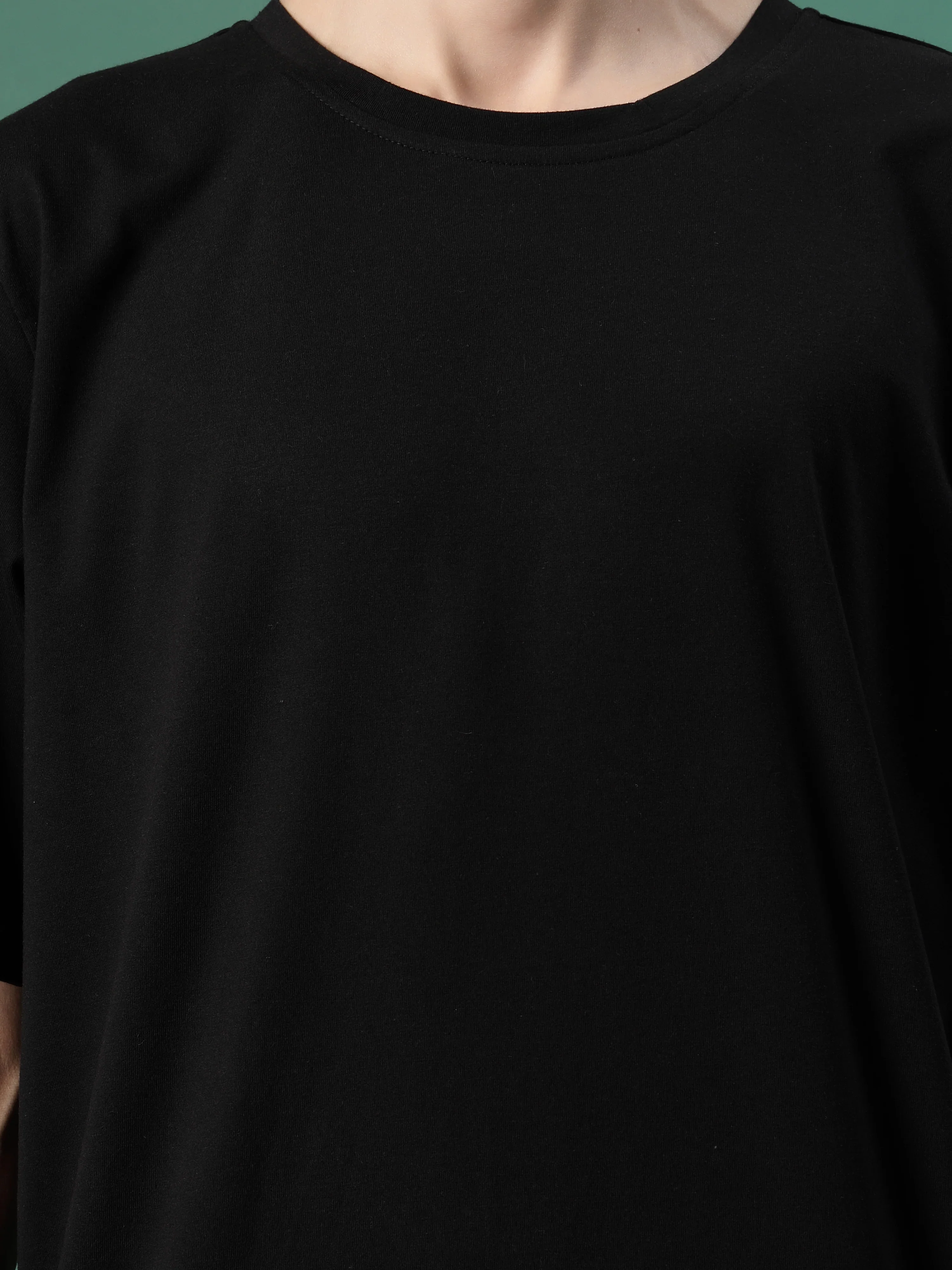 Men Effortless Cool  Oversized Cotton T-Shirt - Image 4